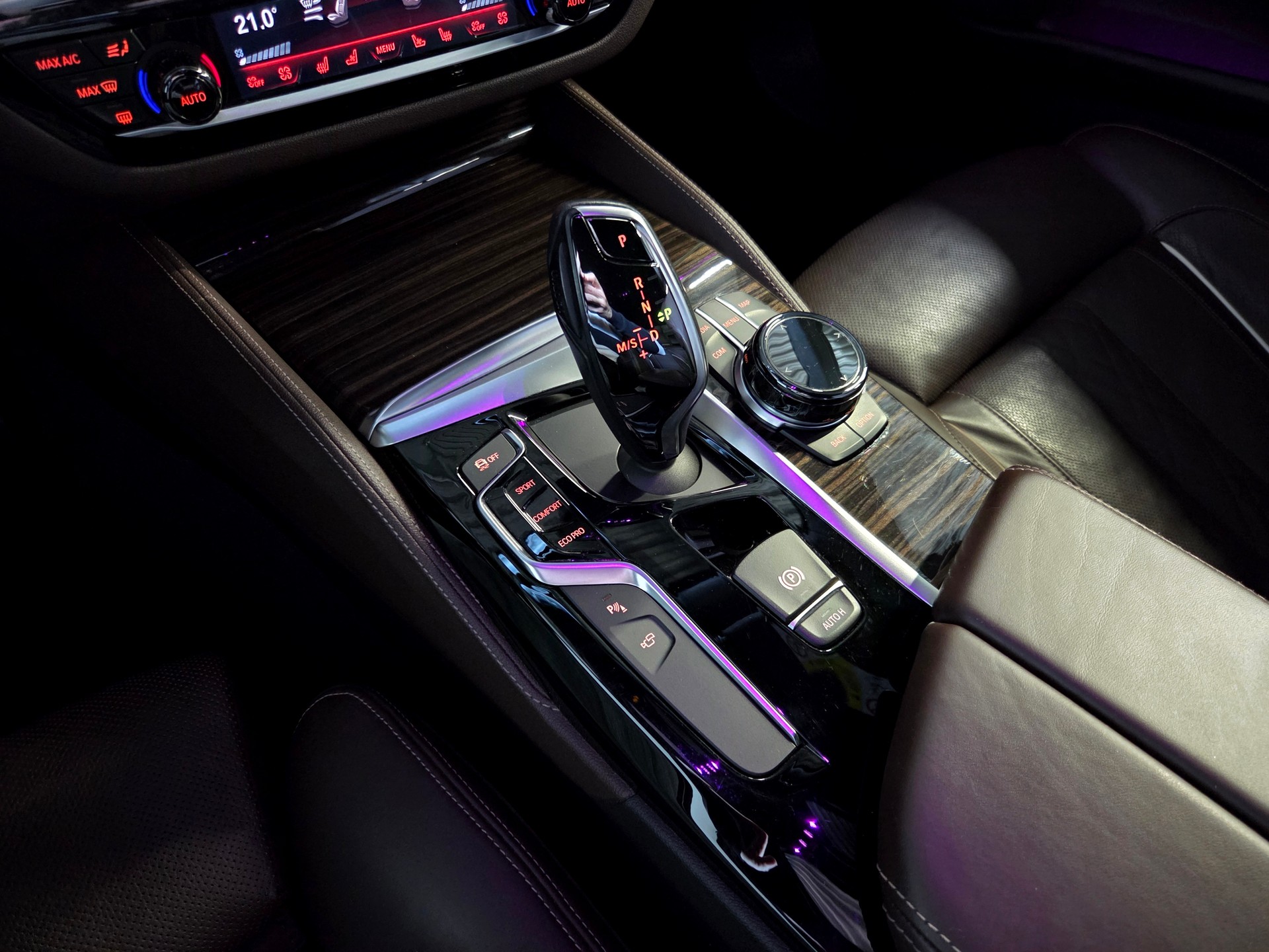 BMW M550d xDrive-image-17