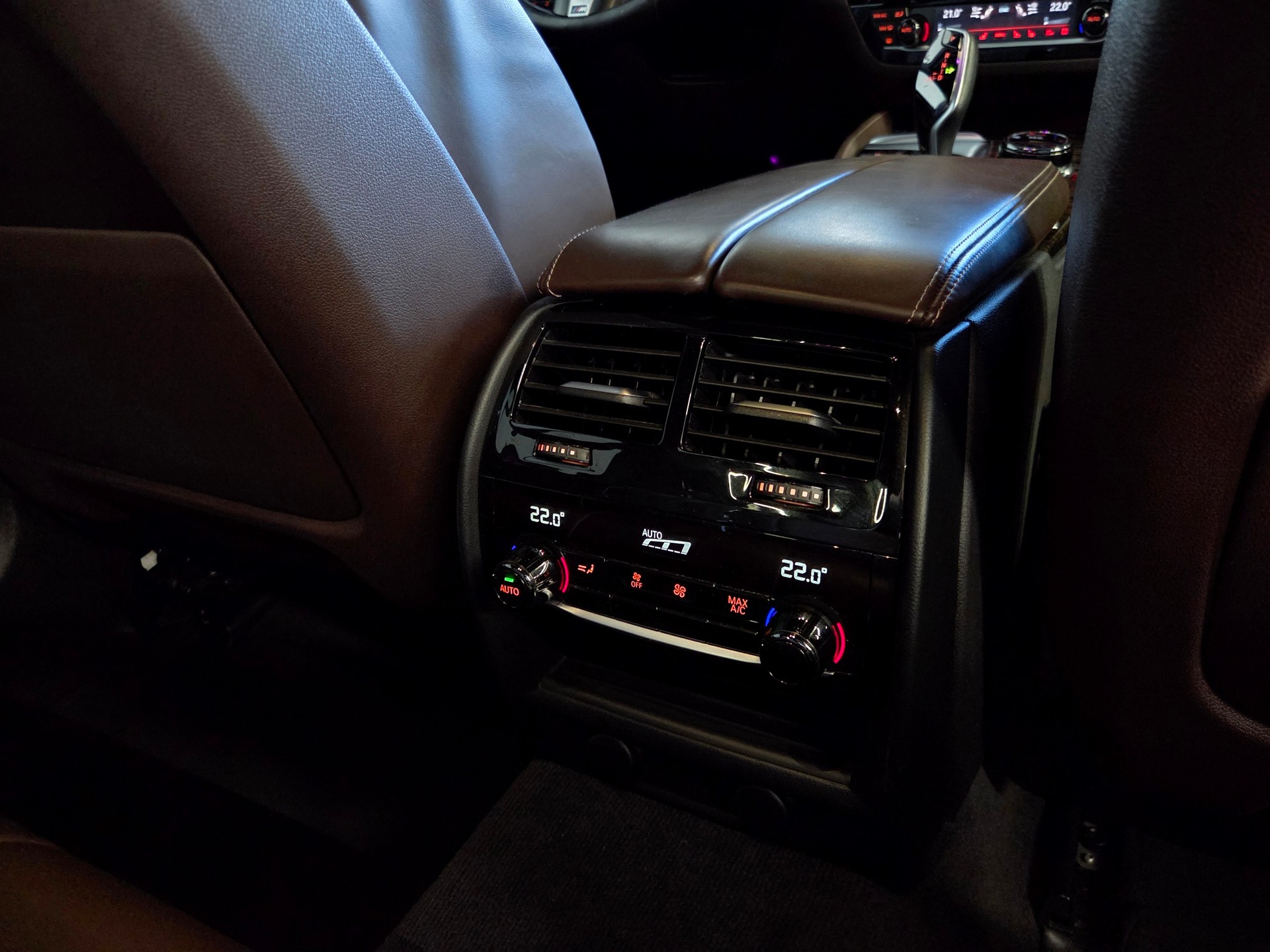 BMW M550d xDrive-image-25