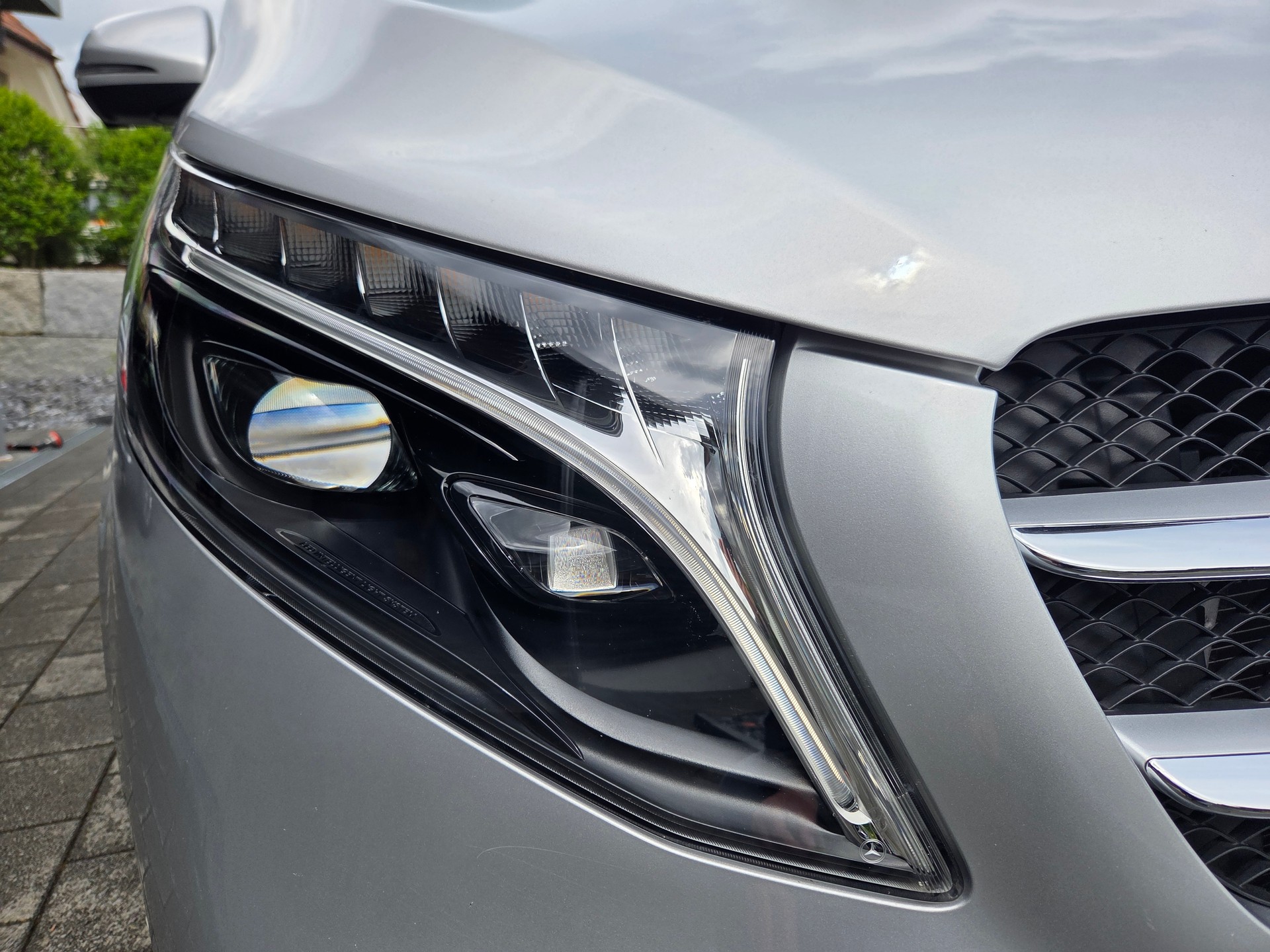MERCEDES-BENZ V 250 d Avantgarde lang-image-5