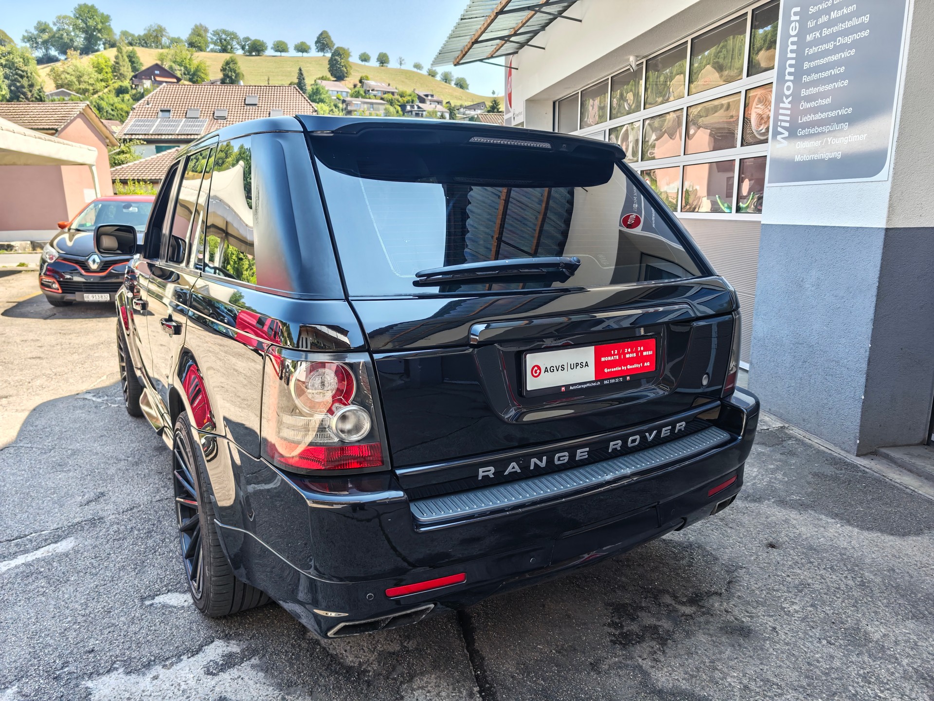 LAND ROVER Range Rover Sport 3.0 TDV6 Silverstone Limited Edition-image-21