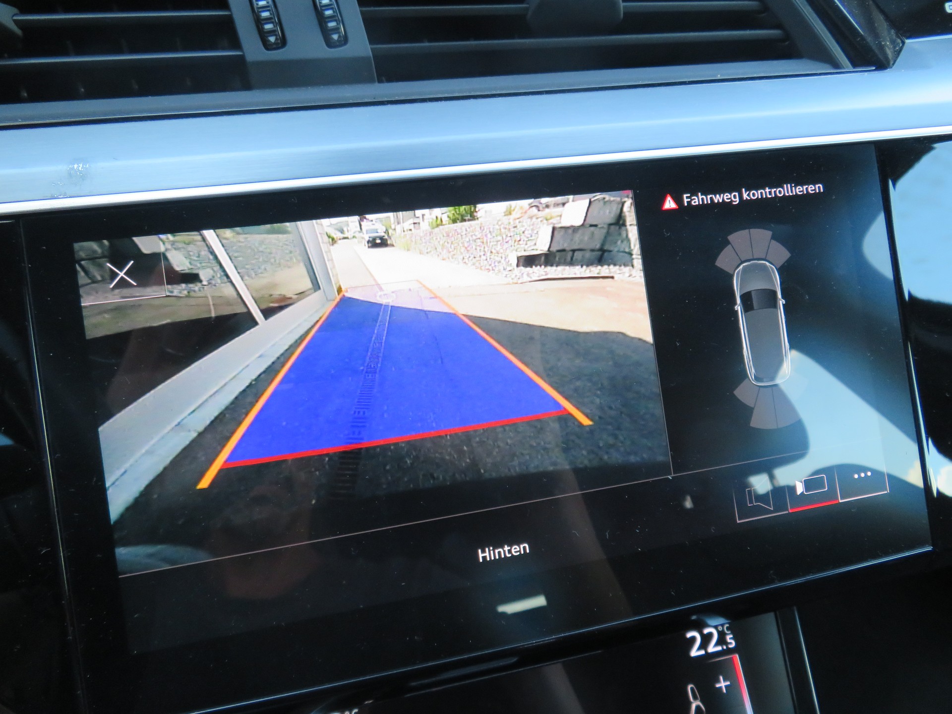 AUDI e-tron 55 Advanced "S-LINE" quattro-image-8