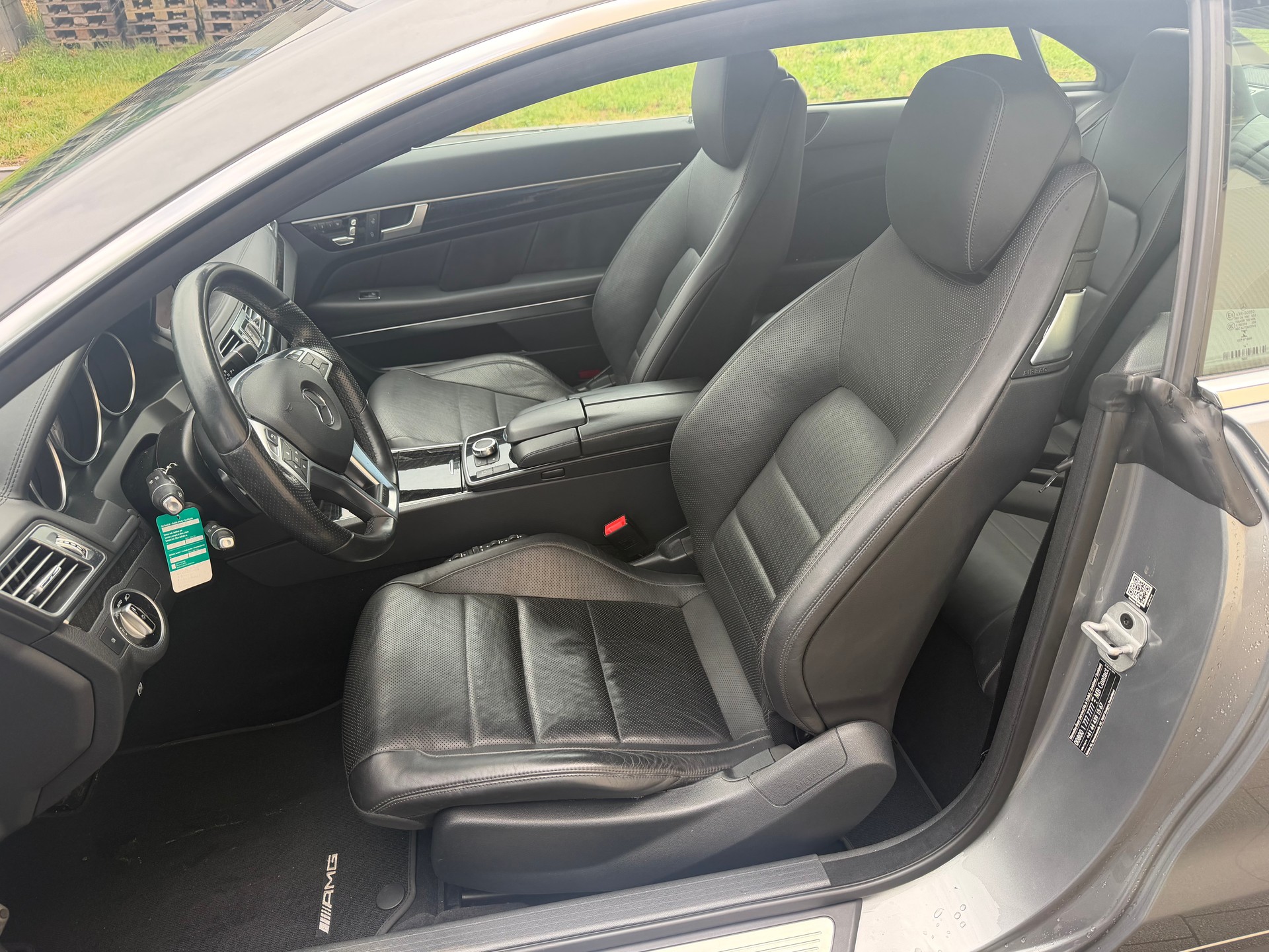 MERCEDES-BENZ E 350 4Matic 7G-Tronic-image-12