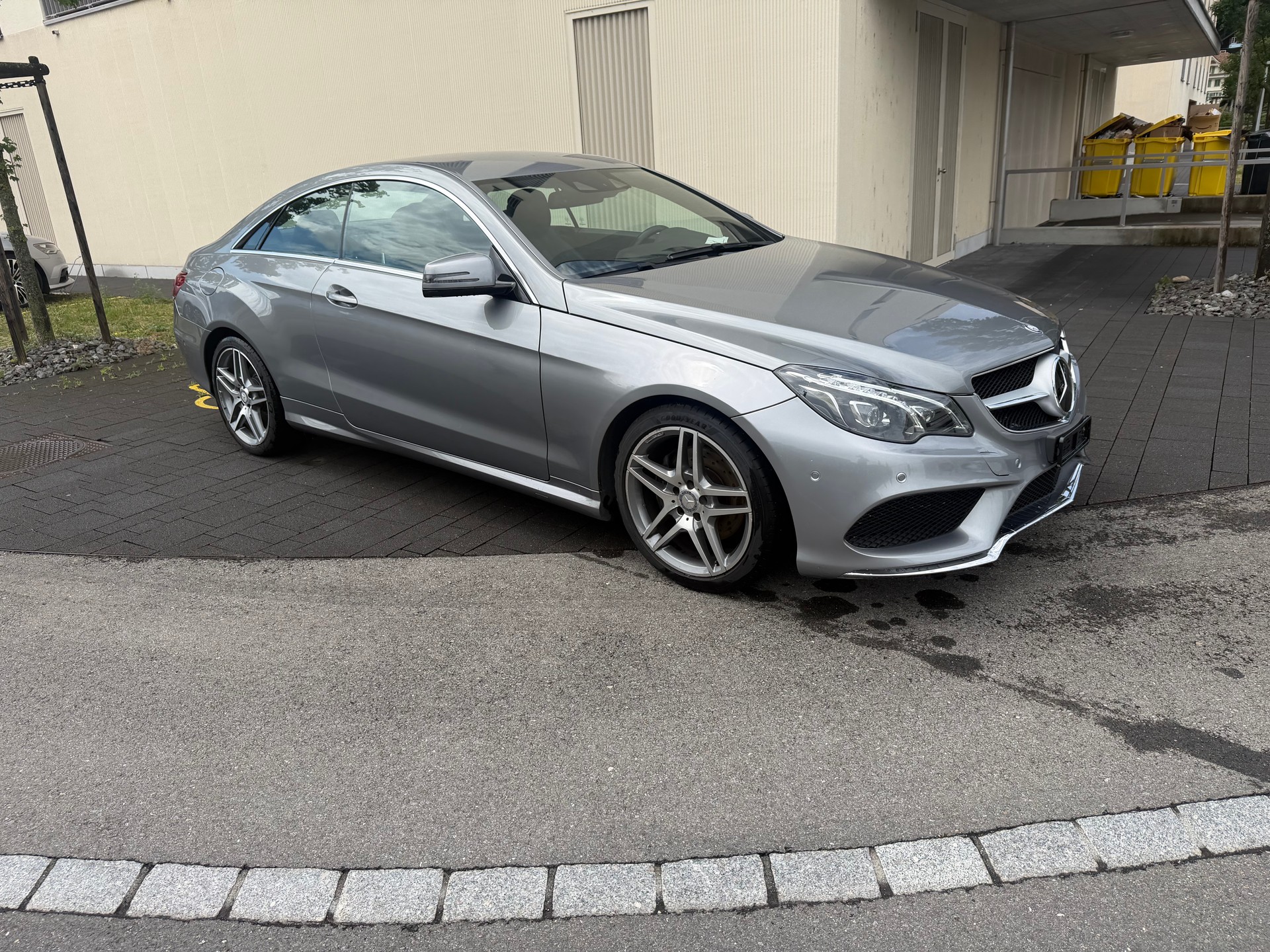 MERCEDES-BENZ E 350 4Matic 7G-Tronic-image-2