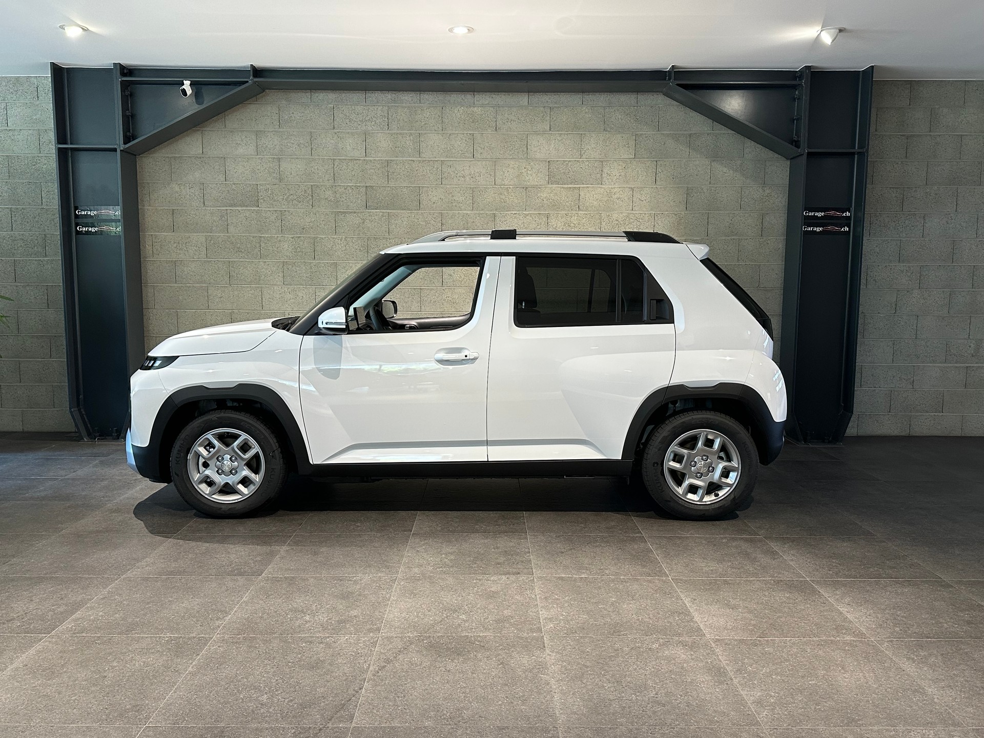 HYUNDAI Inster 49kWh Amplia