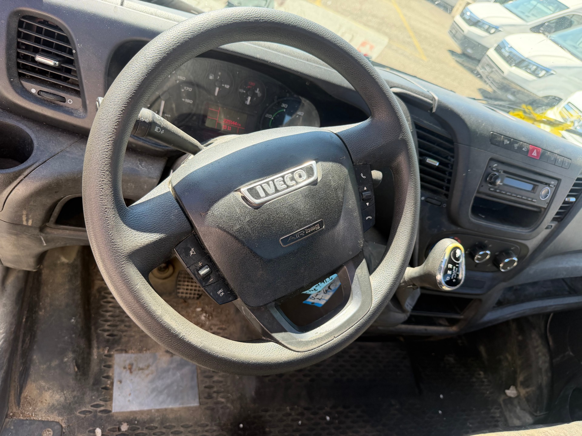 IVECO DAILY 35 S 13 Automat-image-10