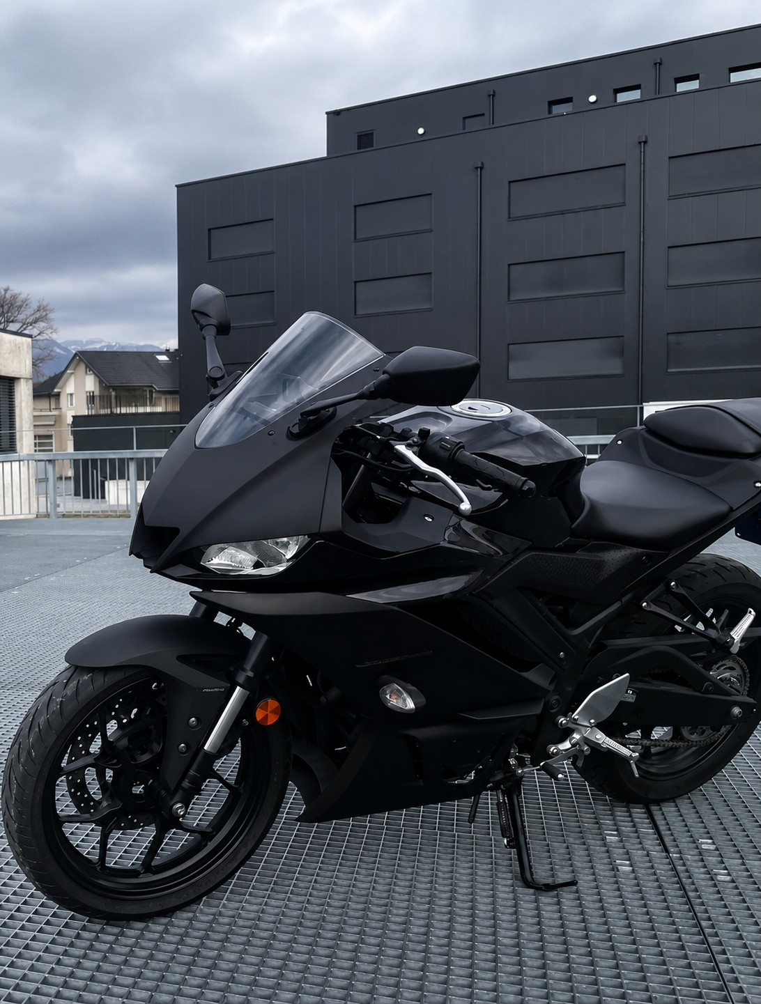 YAMAHA YZF-R3-image-0