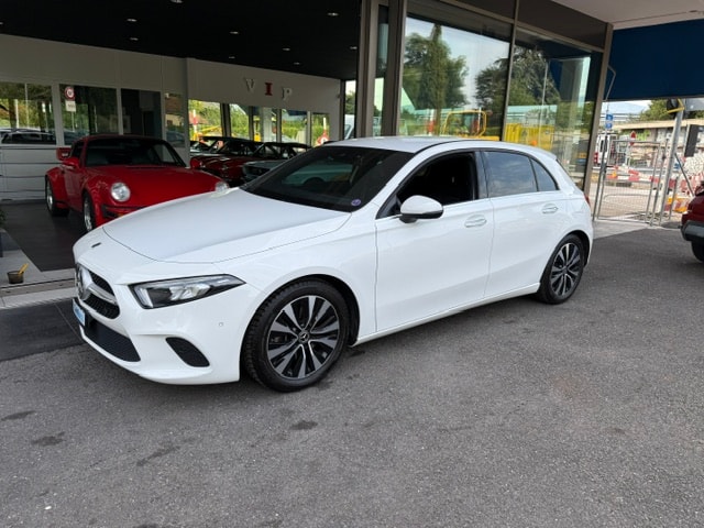 MERCEDES-BENZ A 200 Style 7G-DCT