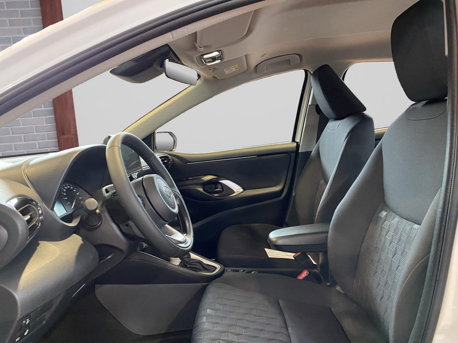 TOYOTA Yaris 1.5 VVT-i HSD Comfort-image-8