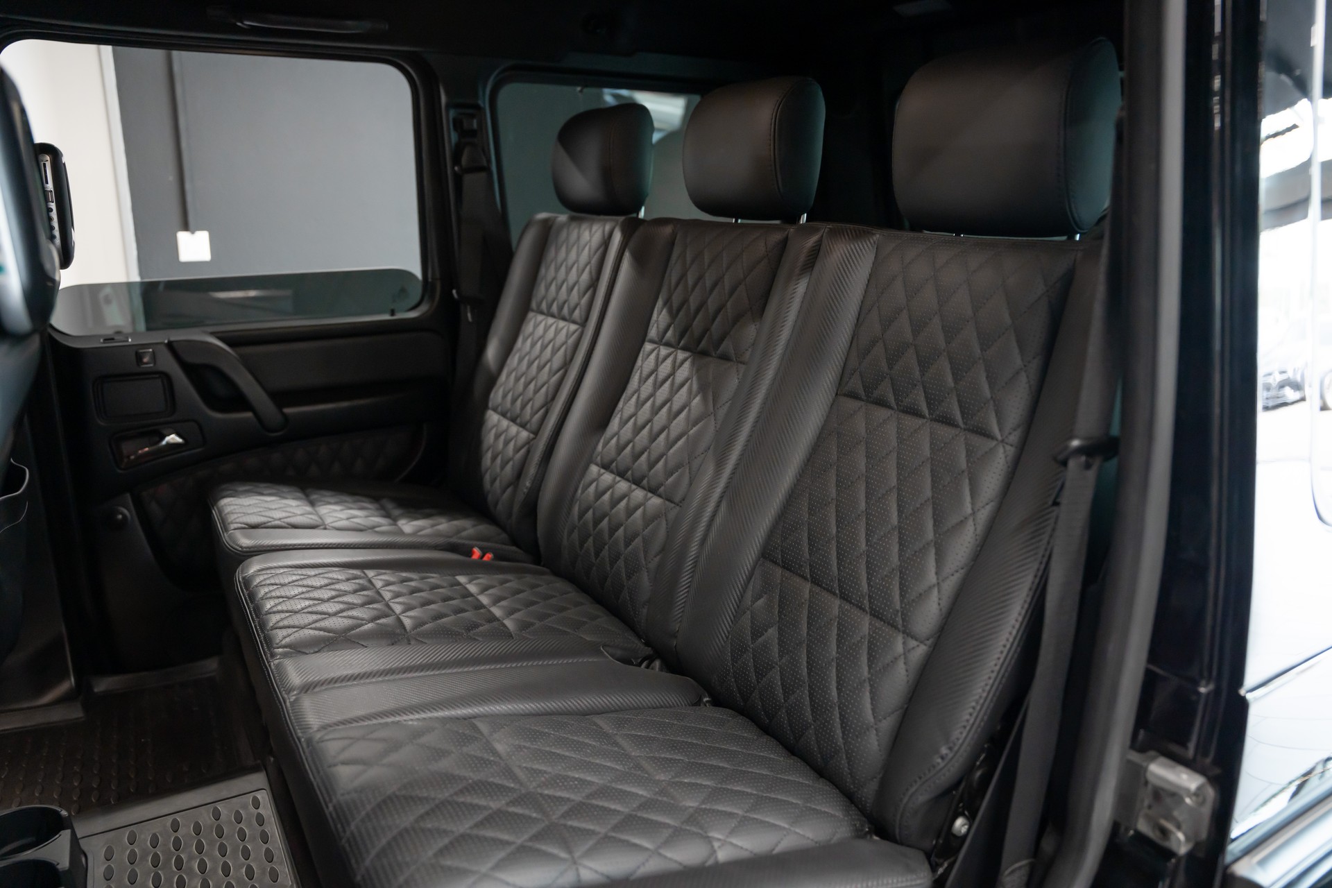 MERCEDES-BENZ G 63 AMG Edition 463 / Sitzkühlung / Sitzheizung hinten / Schiebedach / Brabus Abgasanlage / Brabus Felgen / AHK uvm..-image-9