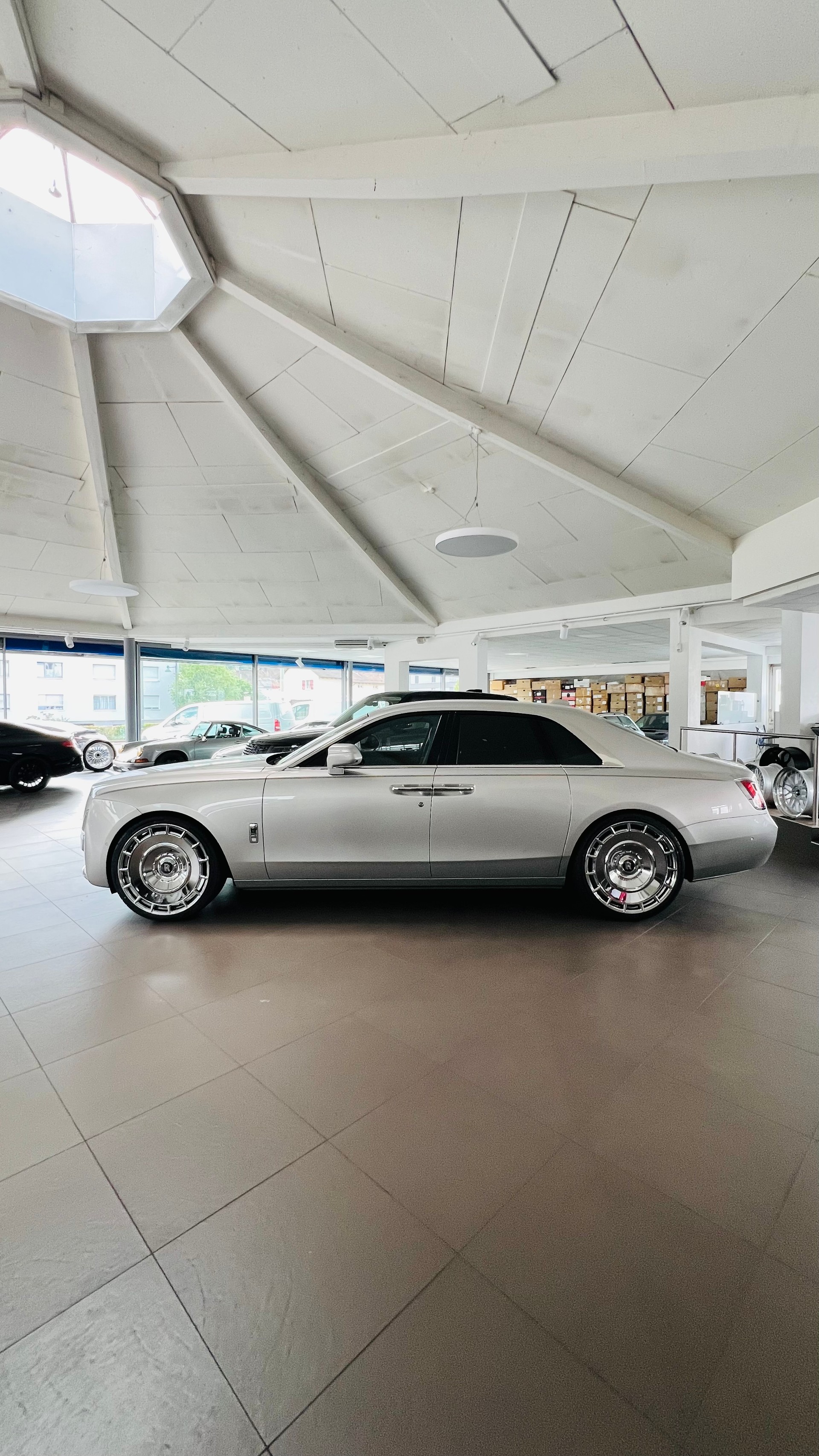ROLLS-ROYCE Ghost II 6.75 V12-showroom-element-3