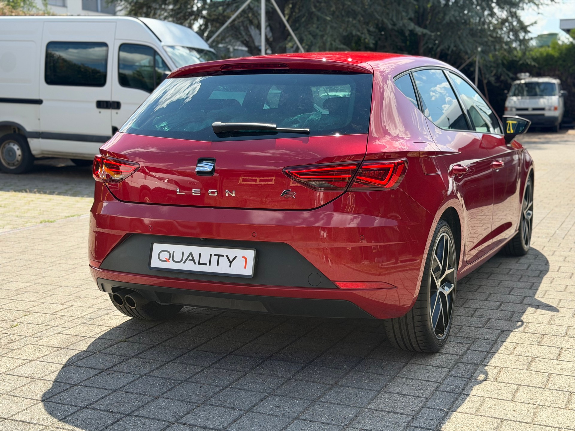 SEAT Leon 1.5 TSI EVO SWISS FR DSG-showroom-element-3