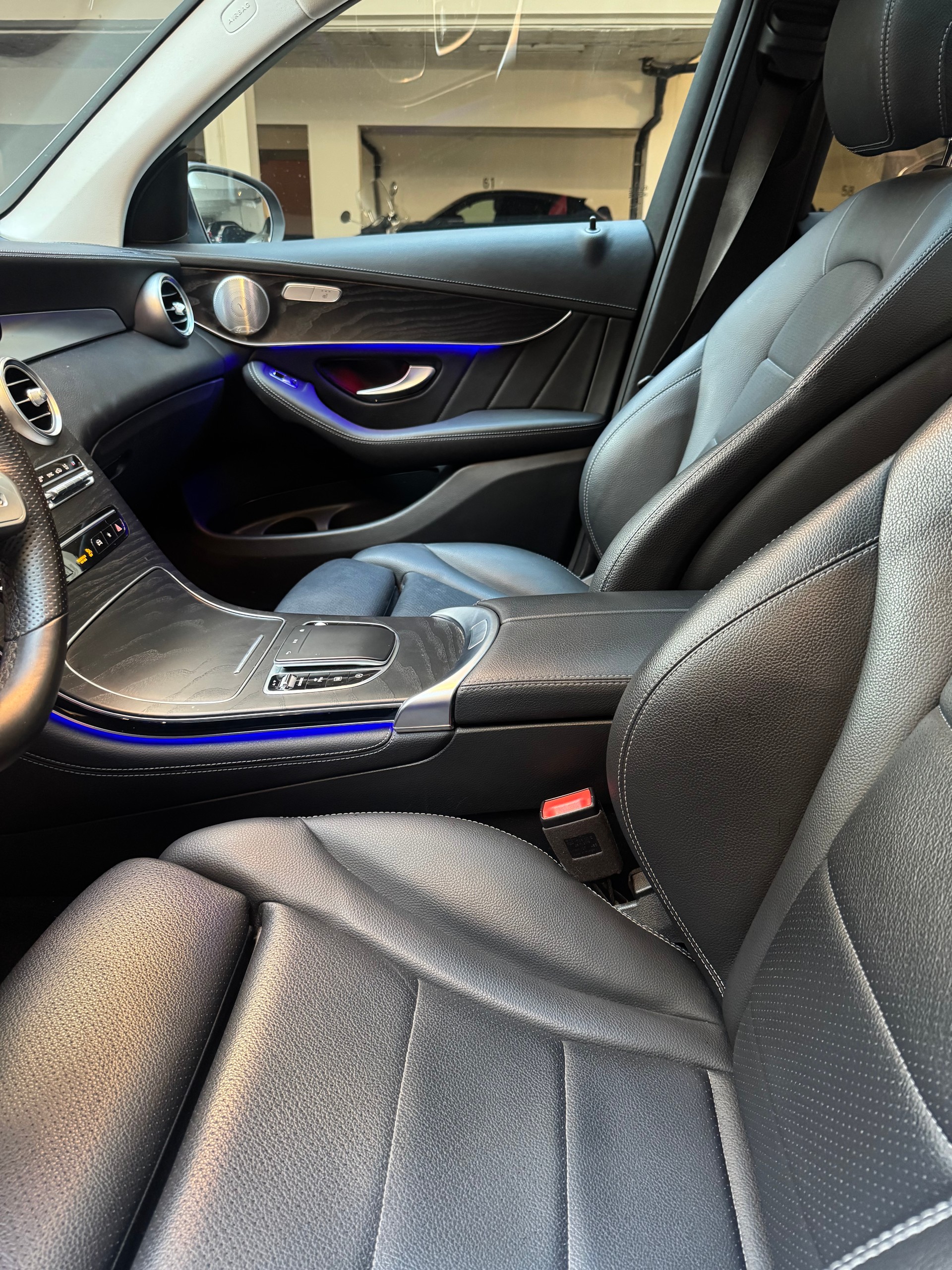 MERCEDES-BENZ GLC 200 4m-image-8