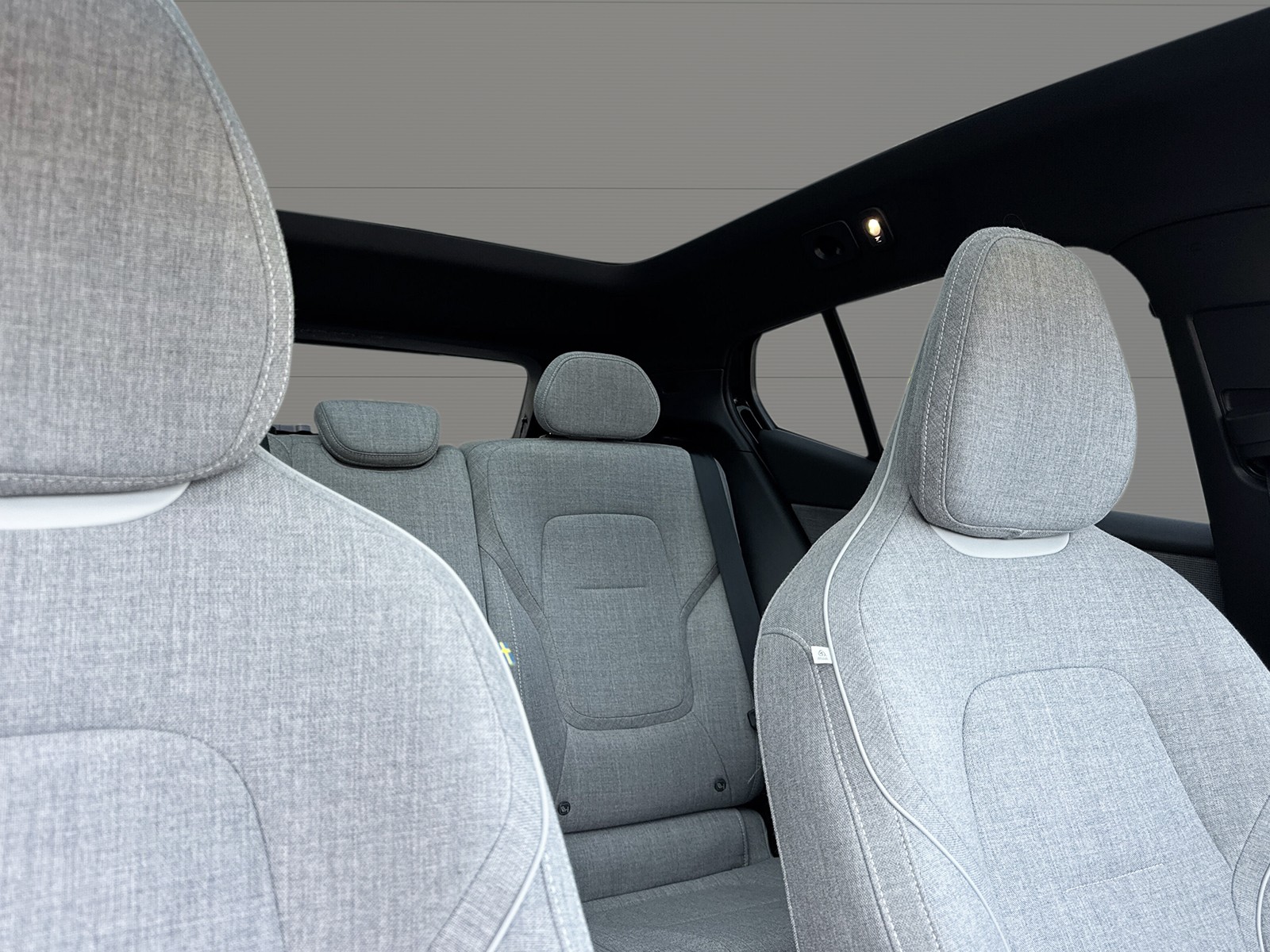 VOLVO EX30 E60 Twin Ultra Performance AWD-image-8