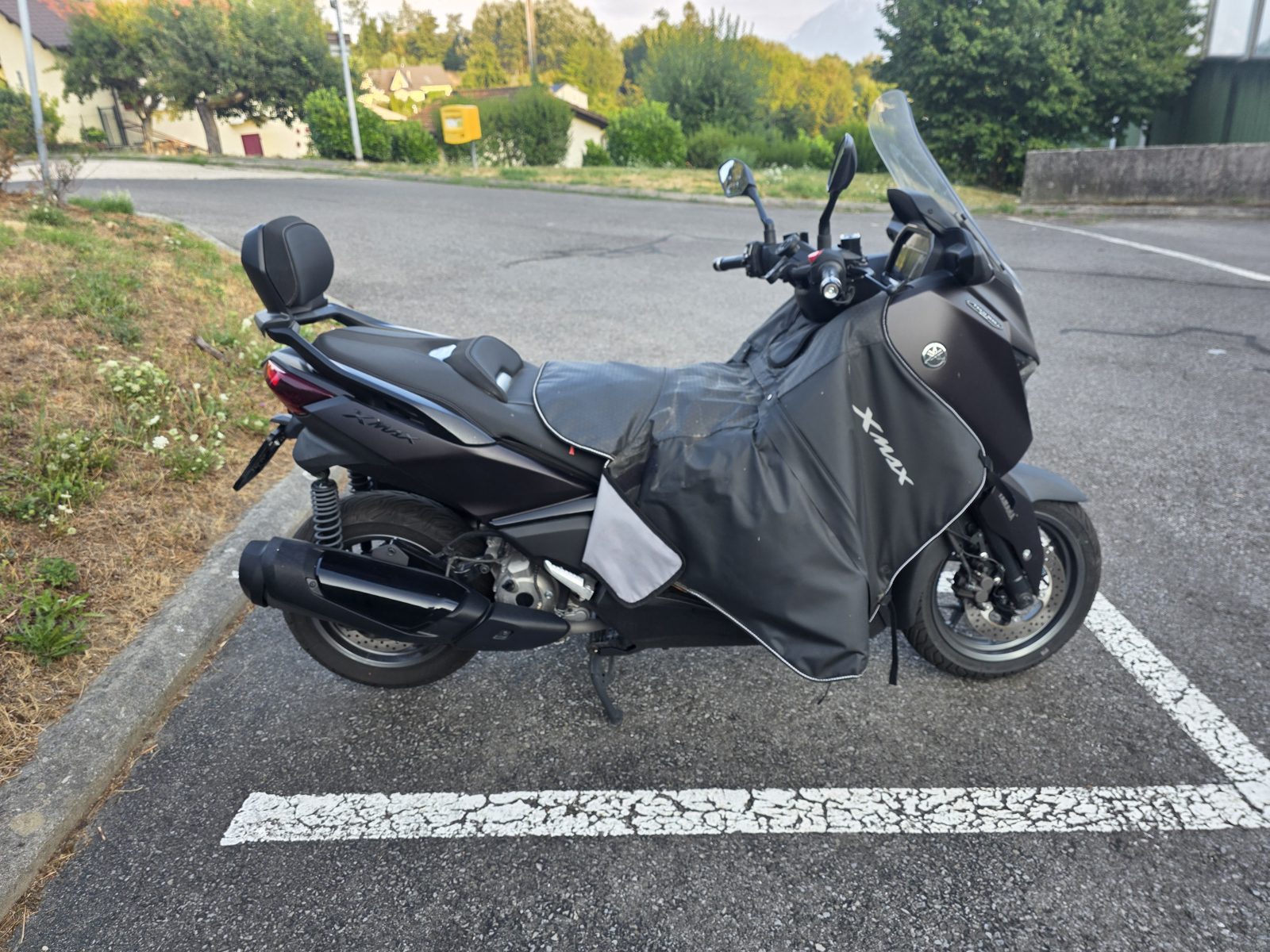 YAMAHA X-Max 300 Tech Max-image-2
