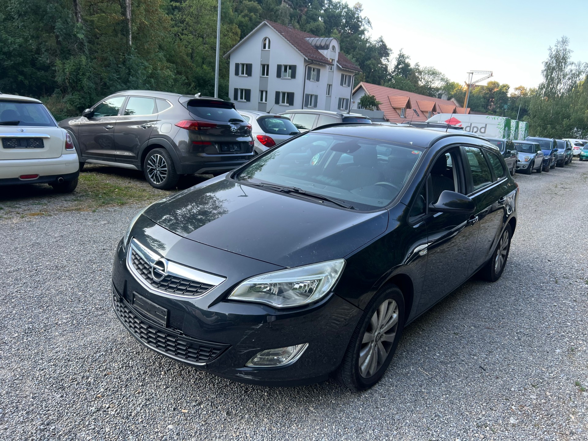 OPEL Astra SportsTourer 1.6i 16V Turbo Sport Automatic-image-2