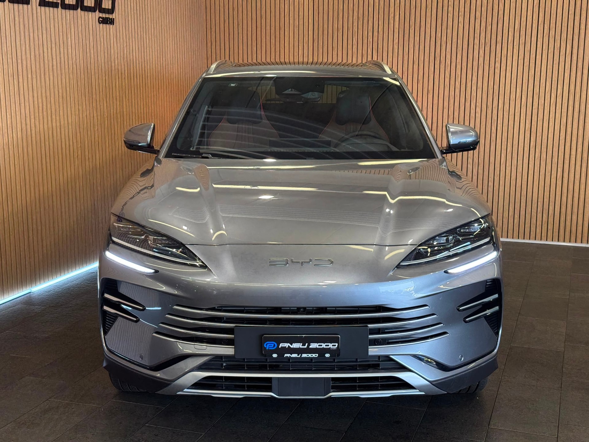 BYD Seal U DM-i Design AWD-showroom-element-1