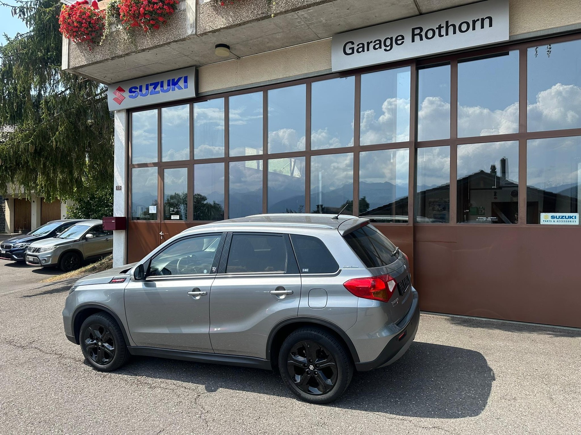 SUZUKI Vitara 1.4 T Sergio Cellano Top 4x4-image-2