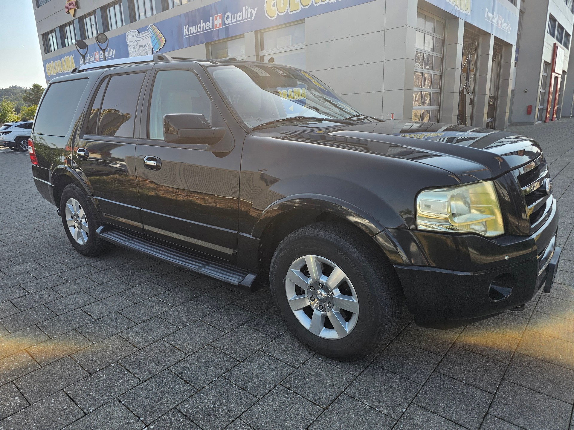 FORD Expedition-image-2
