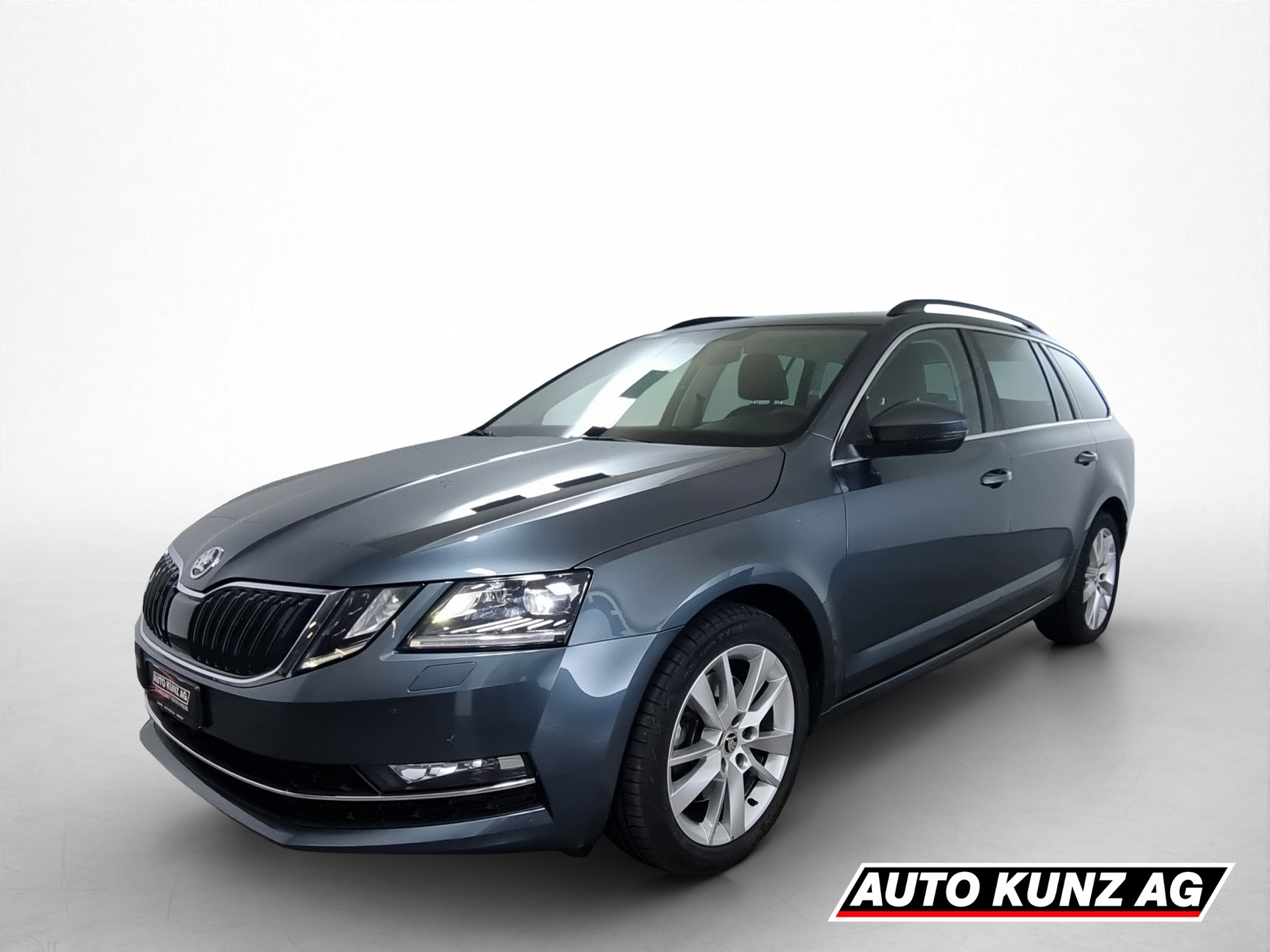 SKODA Octavia Combi 2.0 TSI Ambition DSG