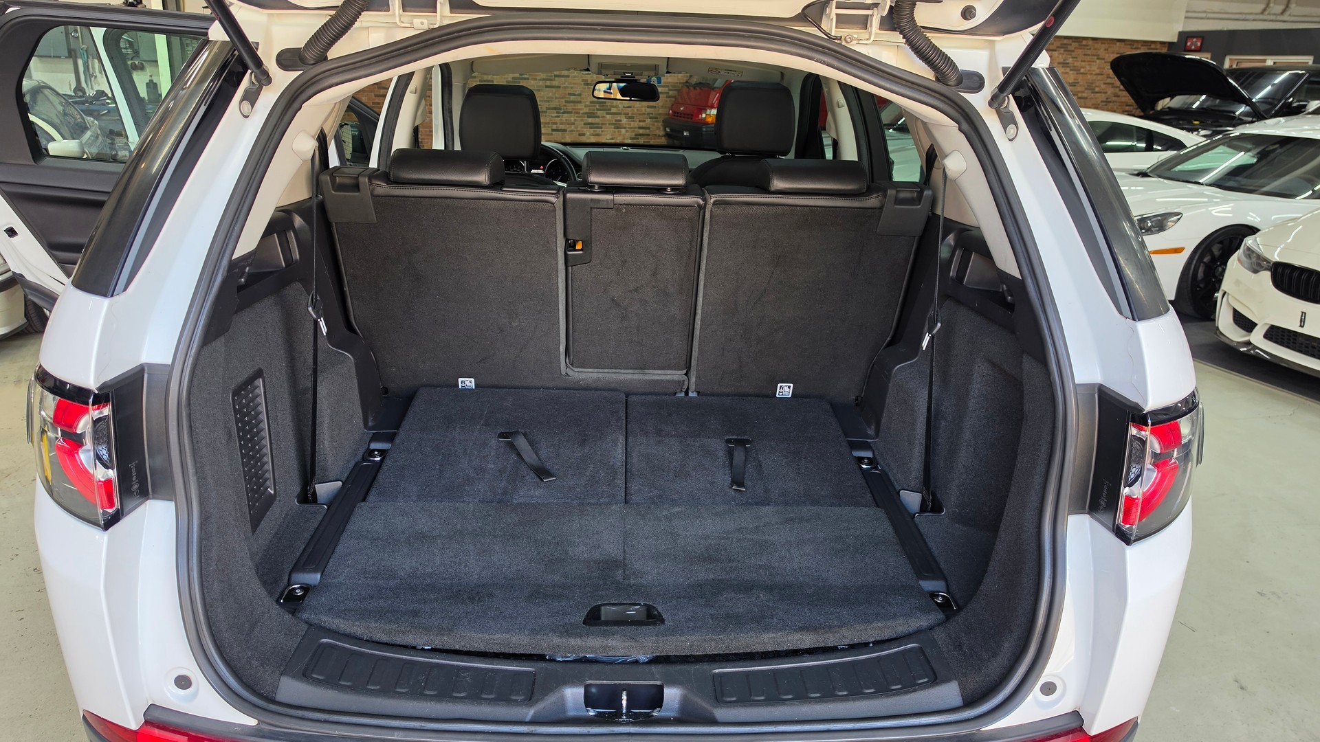 LAND ROVER Discovery Sport 2.0 TD4 Pure-image-21
