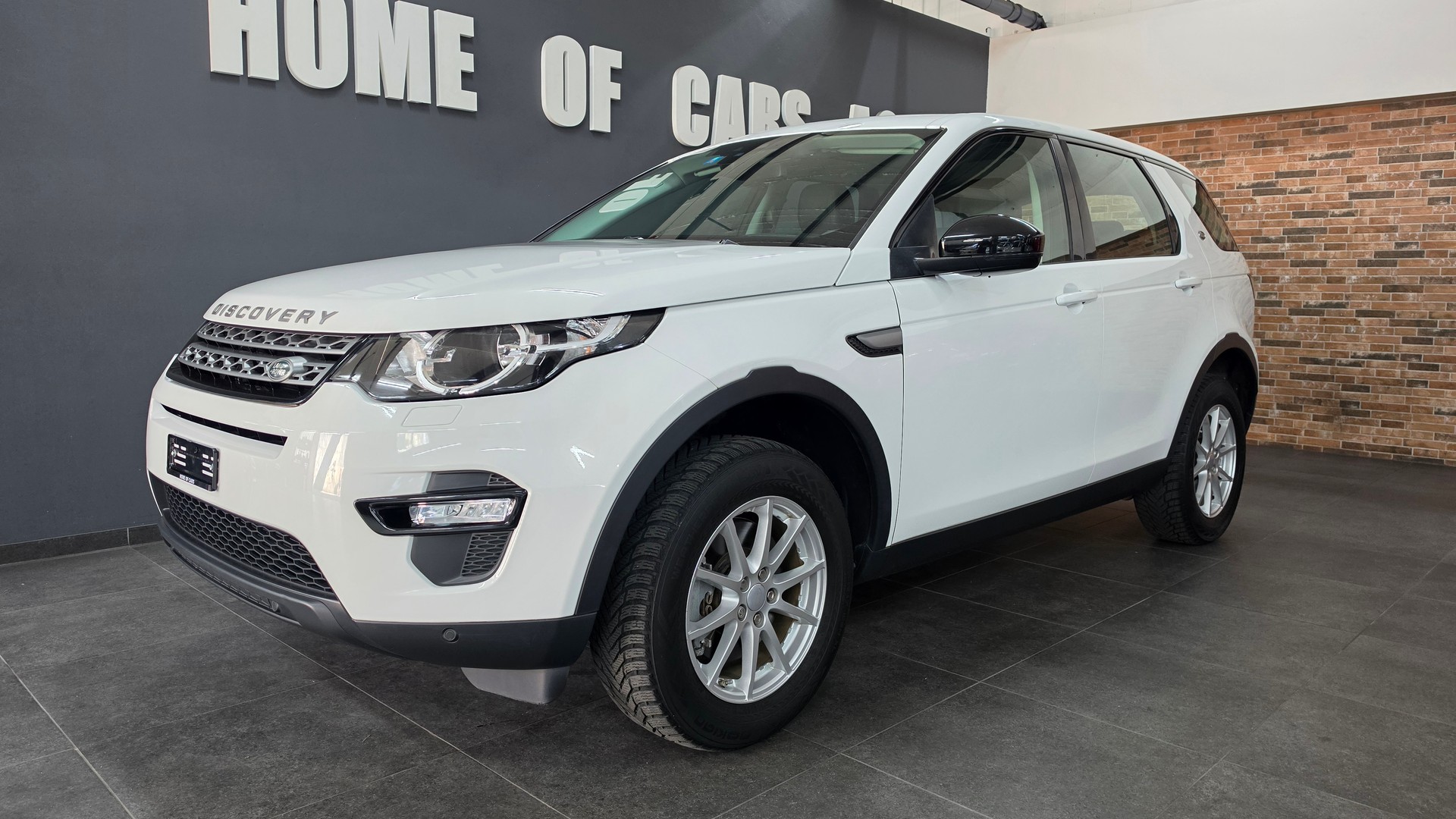 LAND ROVER Discovery Sport 2.0 TD4 Pure-showroom-element-1