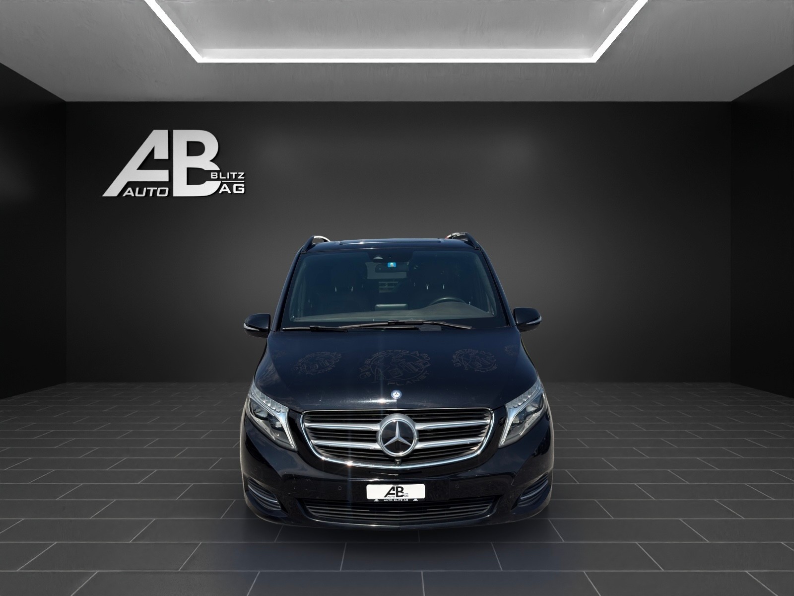 MERCEDES-BENZ V 250 d Swiss Edition kompakt 4Matic 7G-Tronic mit 190 PS