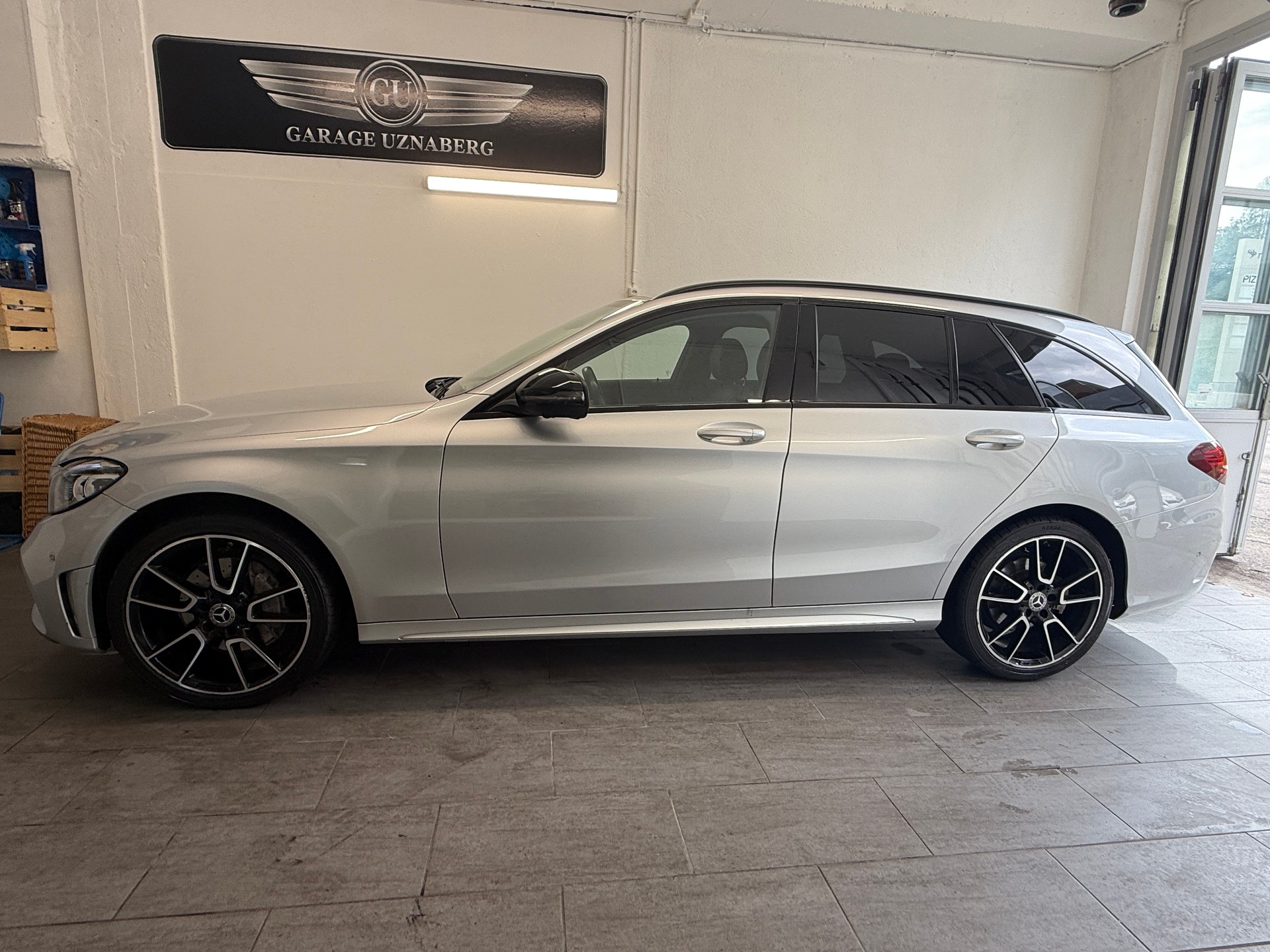 MERCEDES-BENZ C 200 AMG Line 4Matic 9G-Tronic Ab 280.- pro Monat-showroom-element-1