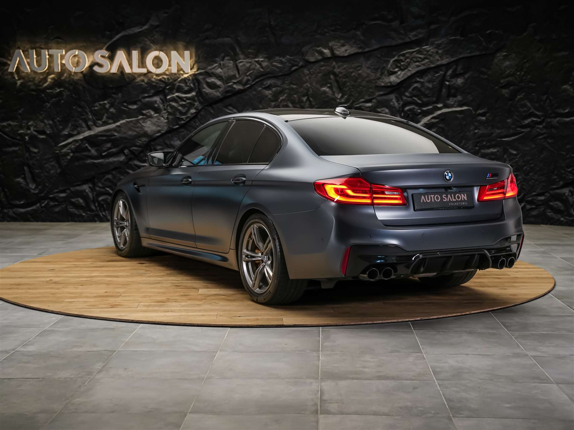 BMW M5 xDrive Competition Drivelogic *CH Auto*Massage*Keramik*Bowers&Wilkins*H&R*-showroom-element-2