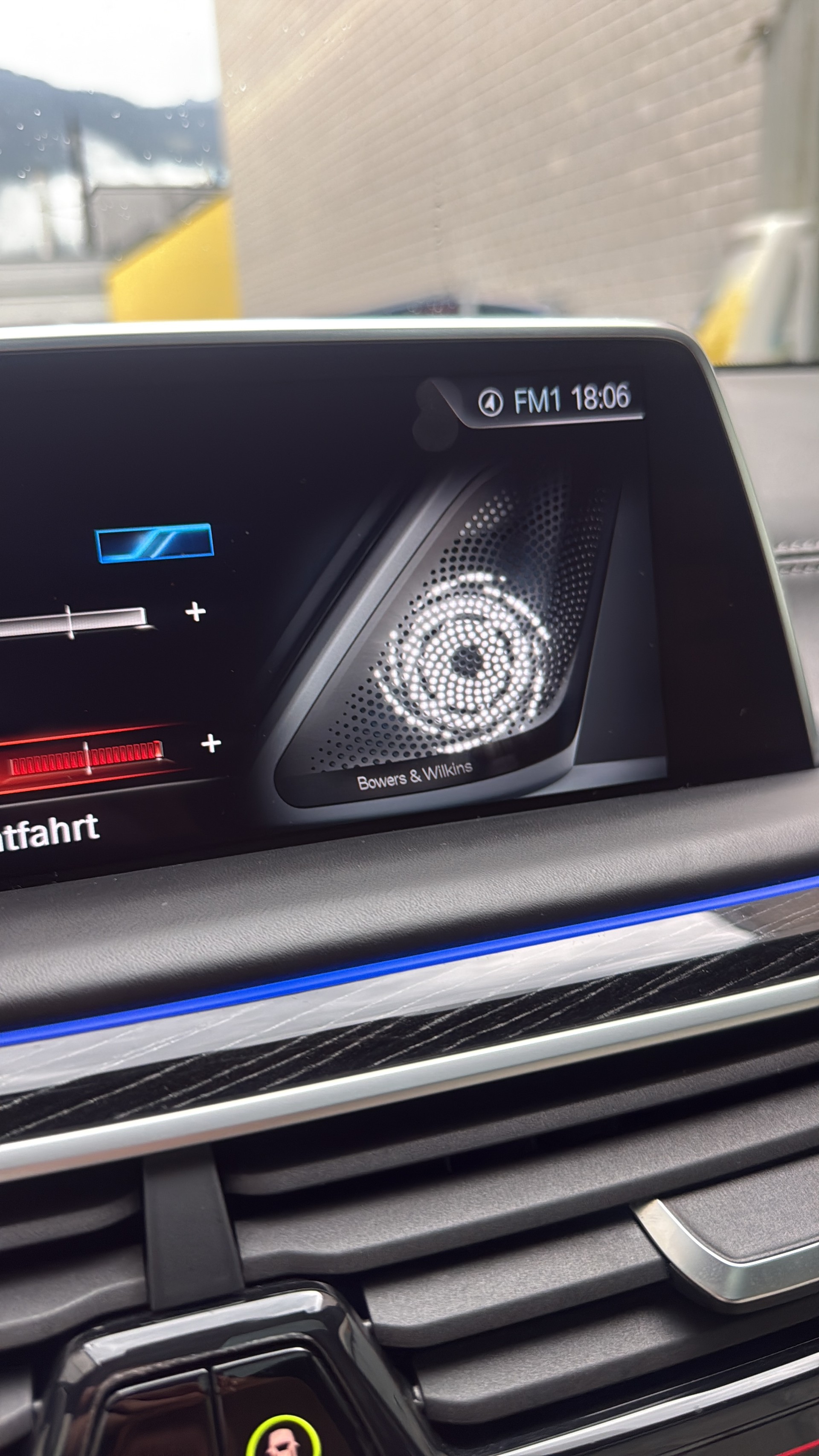 BMW 750i xDrive Steptronic-image-7