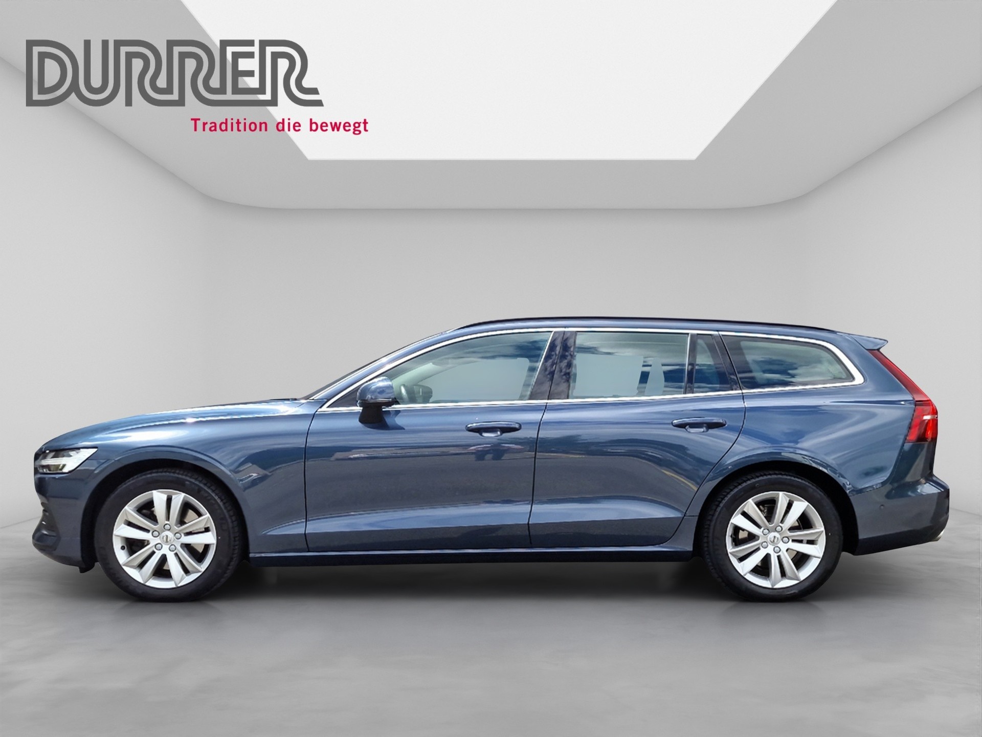 VOLVO V60 2.0 B3 Momentum-showroom-element-1