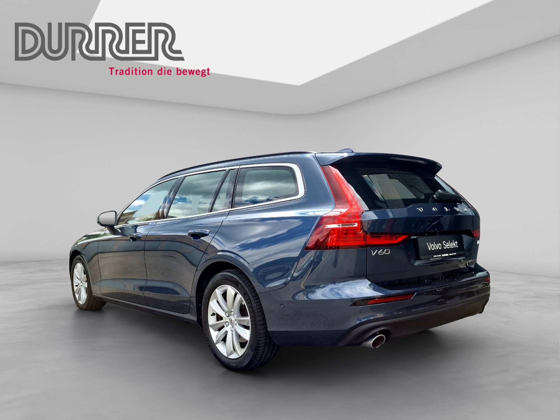 VOLVO V60 2.0 B3 Momentum-showroom-element-3