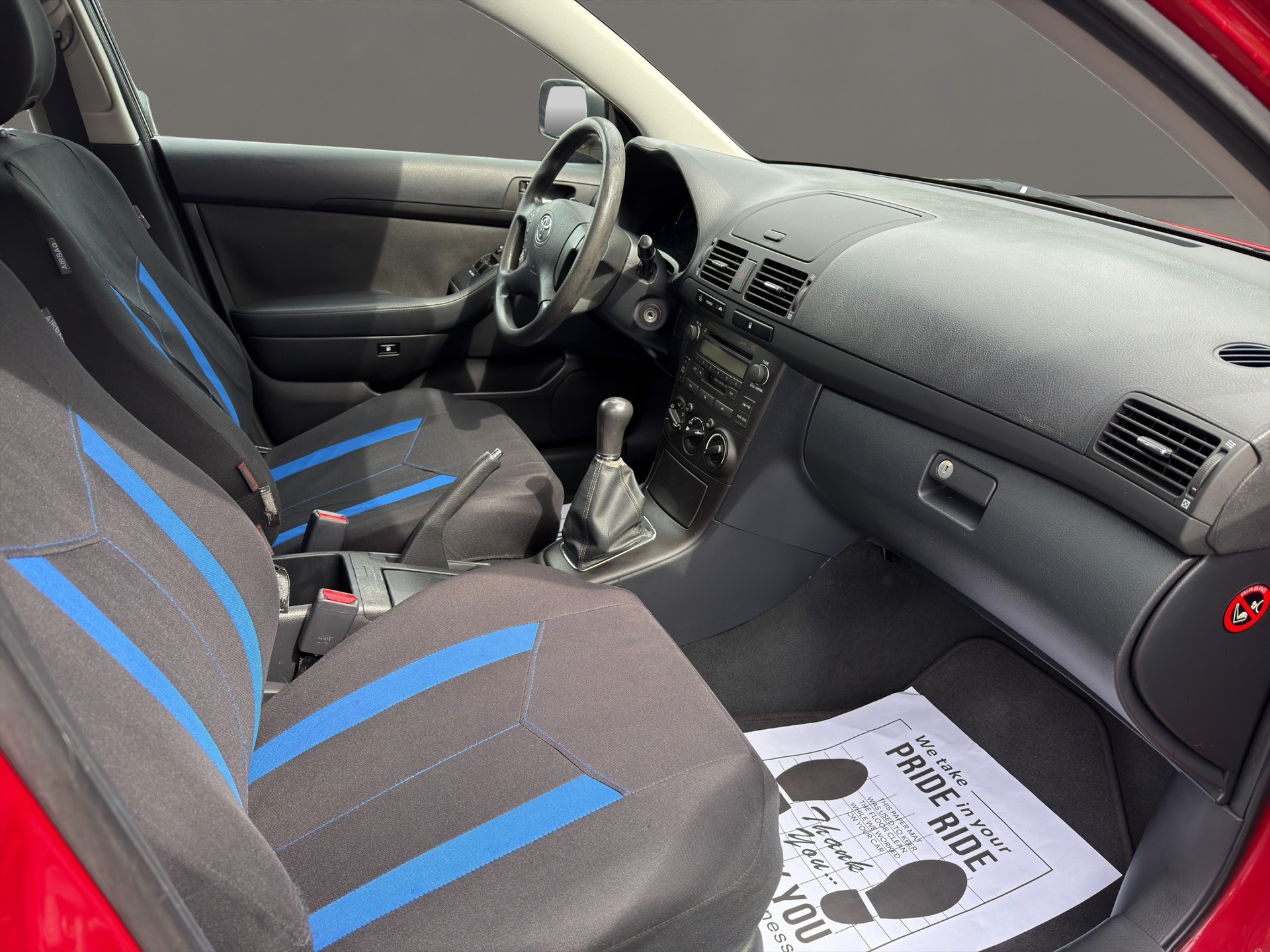 TOYOTA Avensis 1.8 VVT-i Linea Luna Sportswagon mit anhänger 1300 kg-image-10
