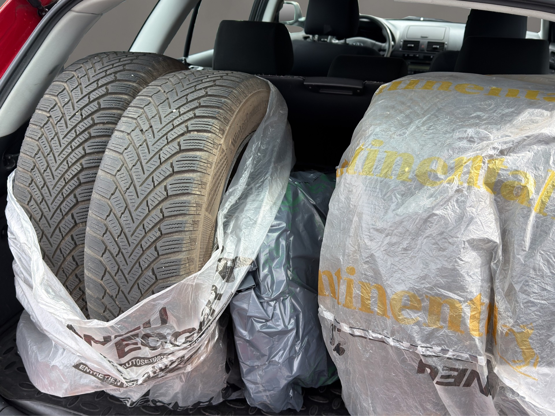 TOYOTA Avensis 1.8 VVT-i Linea Luna Sportswagon mit anhänger 1300 kg-image-17