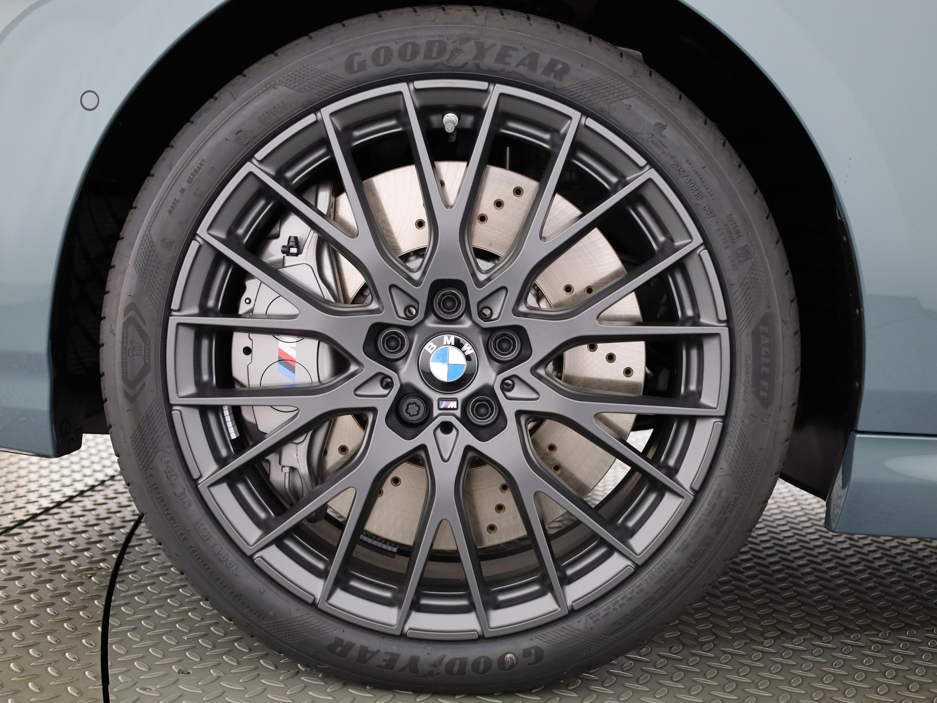 BMW M135i xDrive-image-6