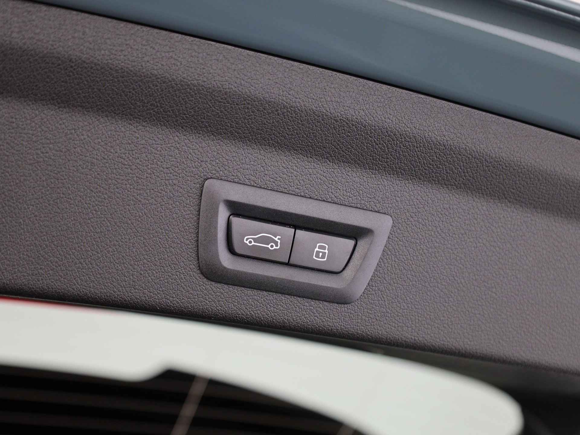 BMW M135i xDrive-image-8