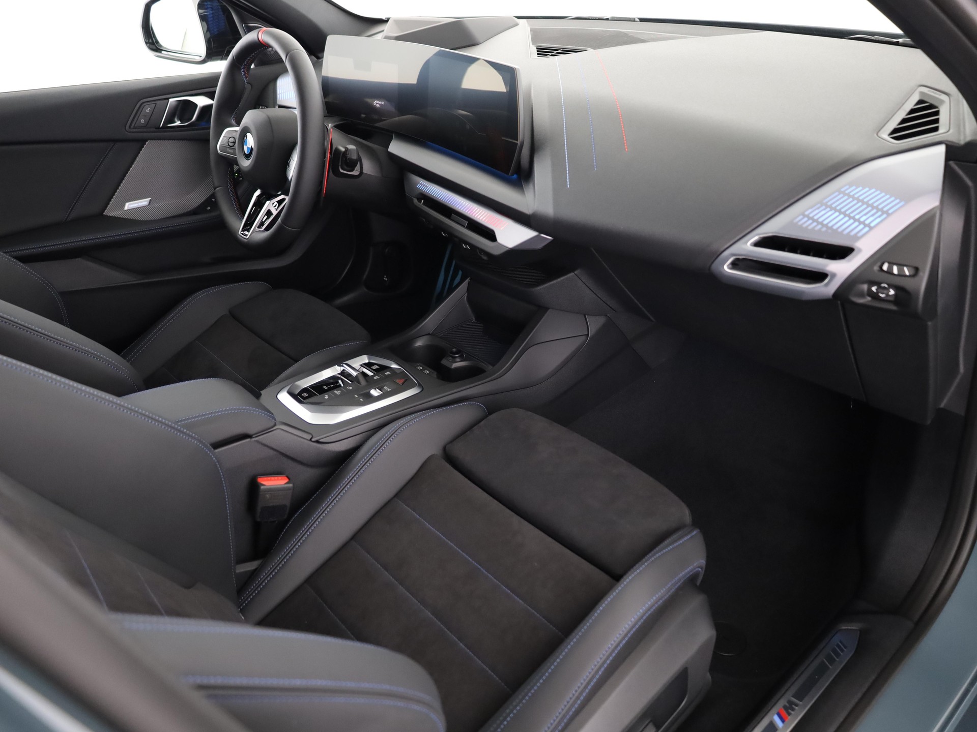 BMW M135i xDrive-image-14