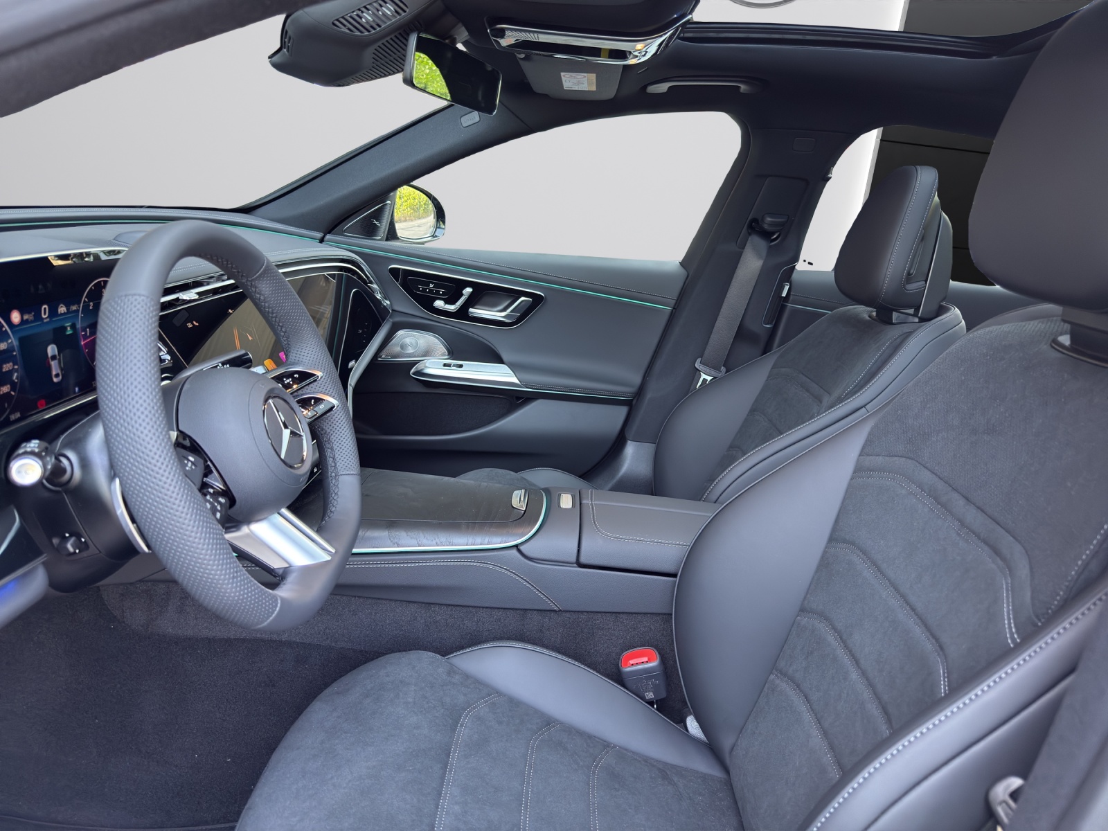 MERCEDES-BENZ E 220 d 4Matic 9G-Tronic-image-8