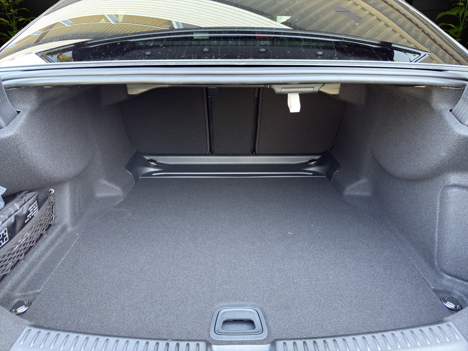 MERCEDES-BENZ E 220 d 4Matic 9G-Tronic-image-5
