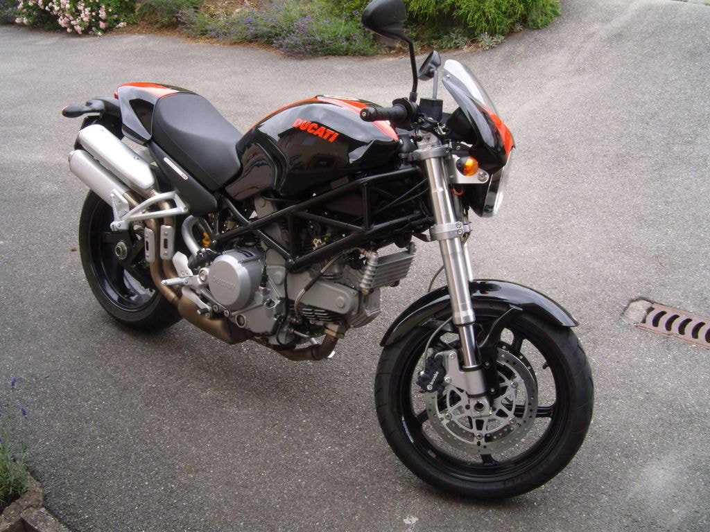 DUCATI MONSTER 800-image-2