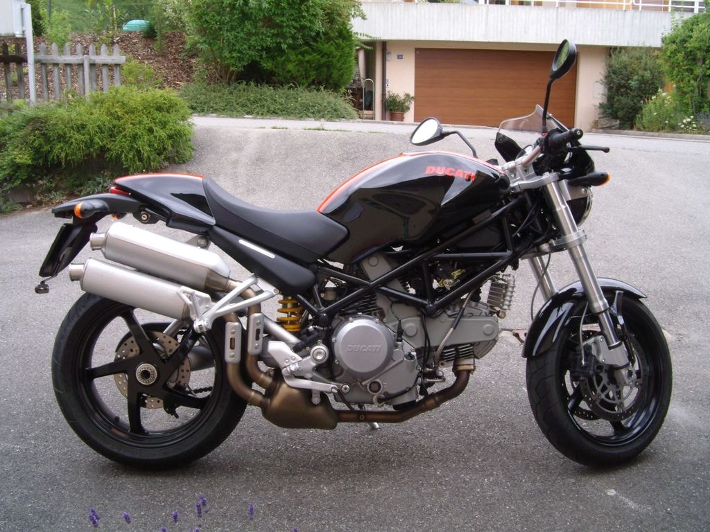 DUCATI MONSTER 800-image-1