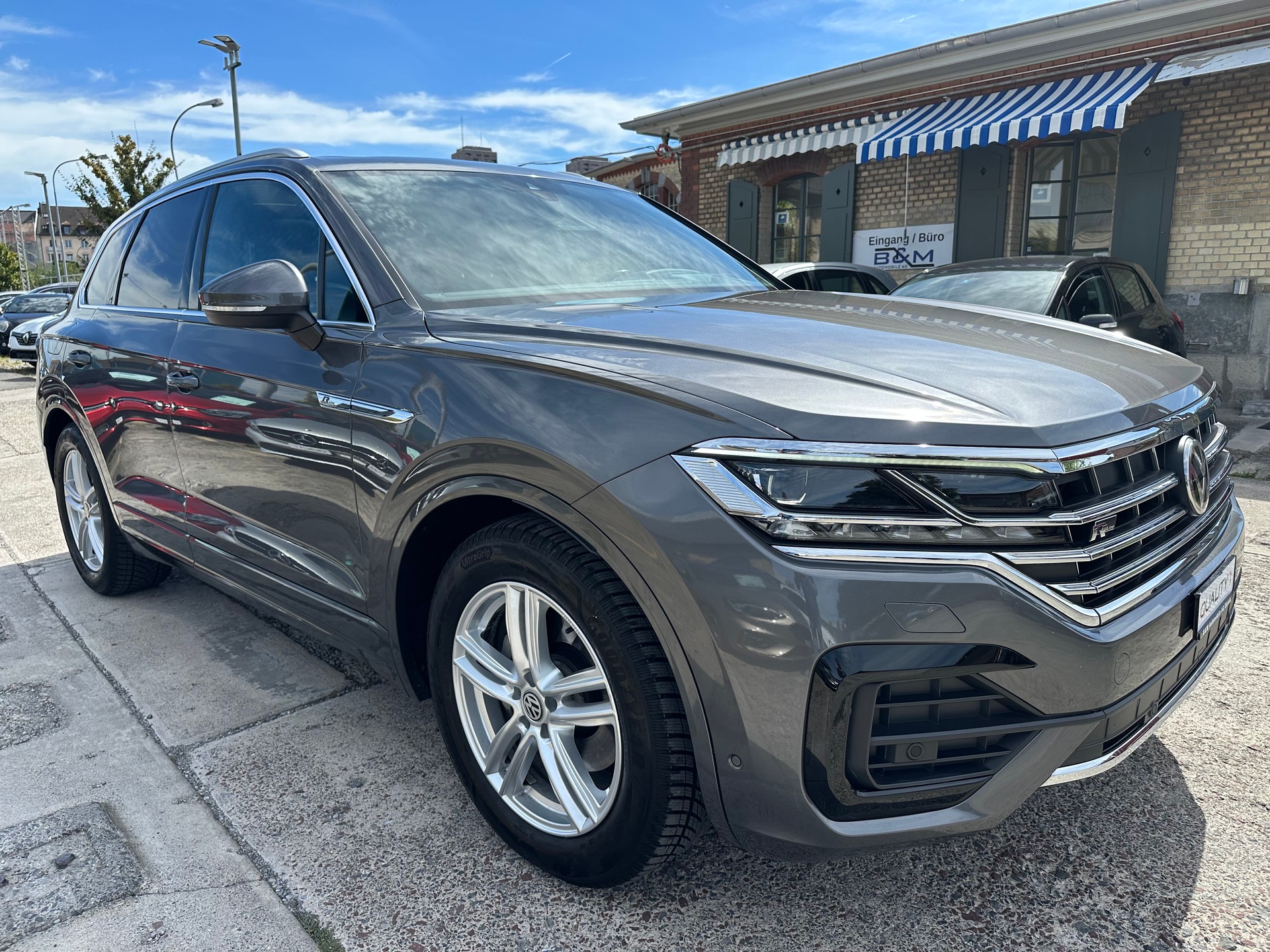 VW Touareg 3.0 TDI R Line Tiptronic-showroom-element-2