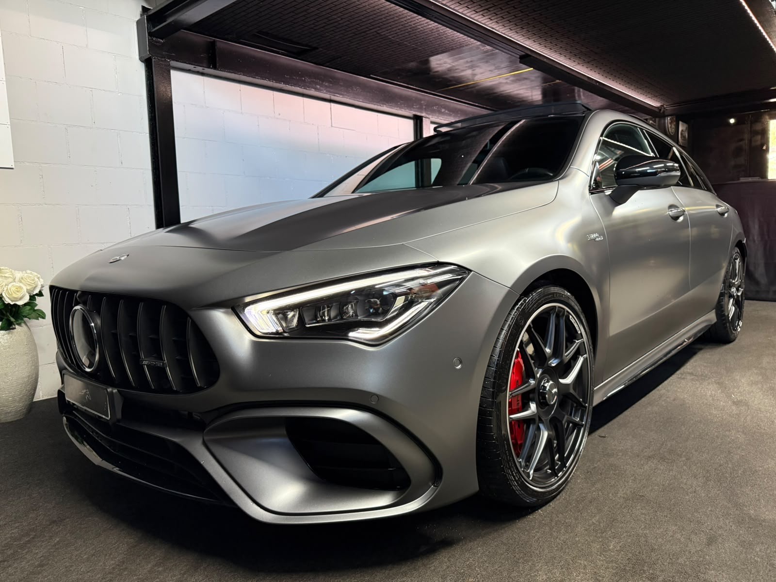 MERCEDES-BENZ CLA Shooting Brake 45 S AMG 4Matic+ 8G-DCT-showroom-element-2