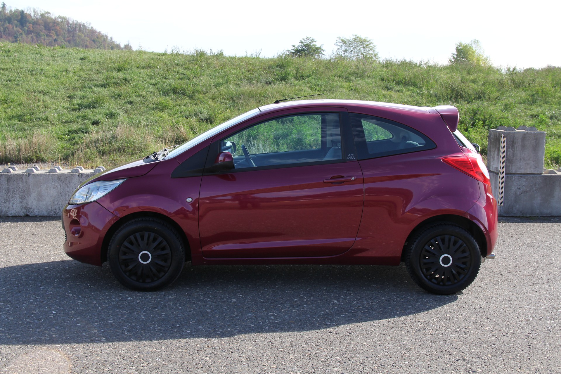 FORD KA 1.25 Titanium+