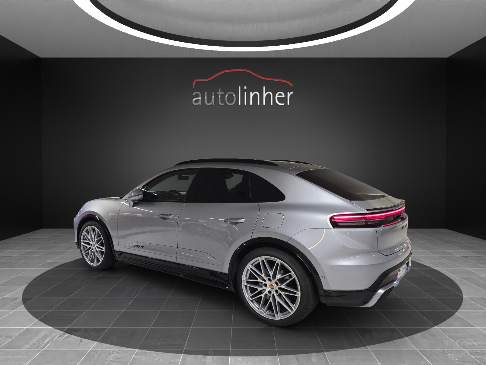 PORSCHE Macan GTS-showroom-element-2