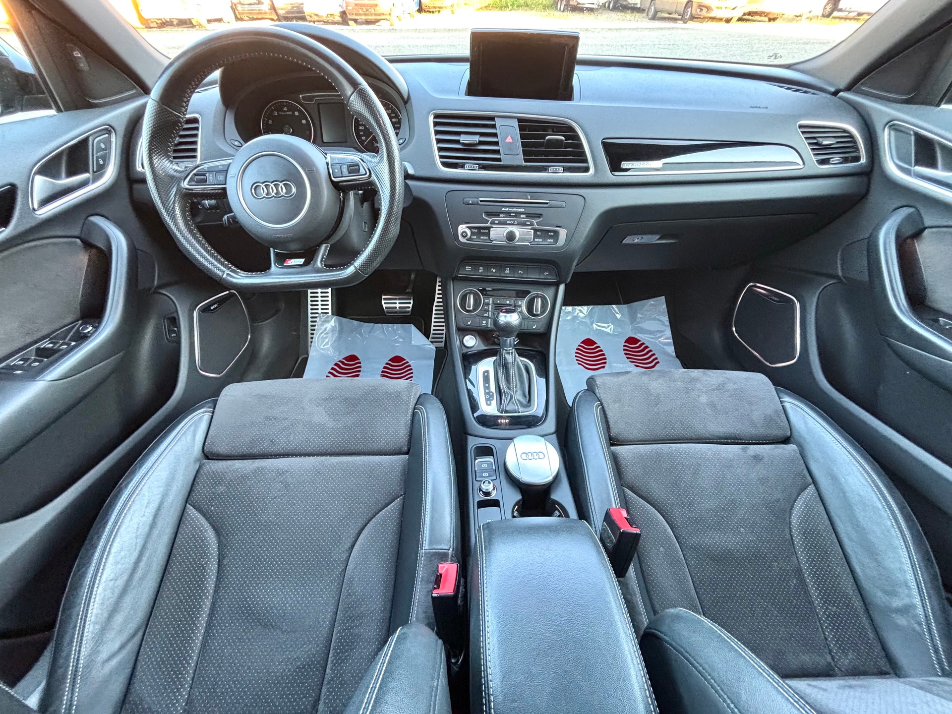 AUDI Q3 2.0 TFSI SPORT 220 PS QUATTRO S-tronic/S-Line-image-10