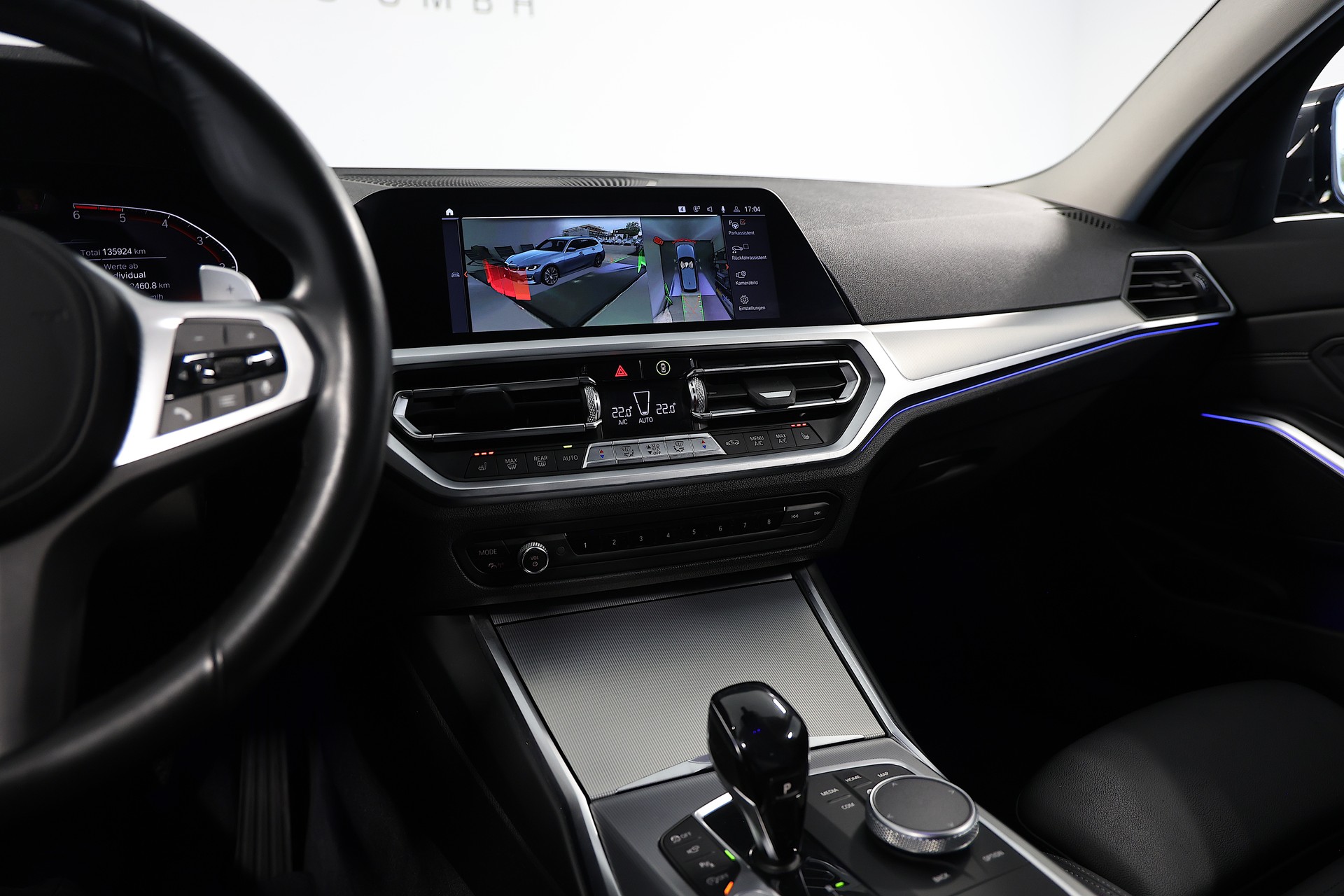 BMW 320d xDrive SAG Touring-image-9
