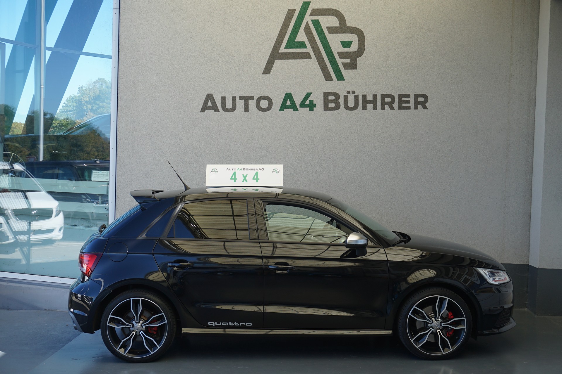 AUDI S1 2.0 TFSI Sport quattro 6-Gang 230PS-showroom-element-3