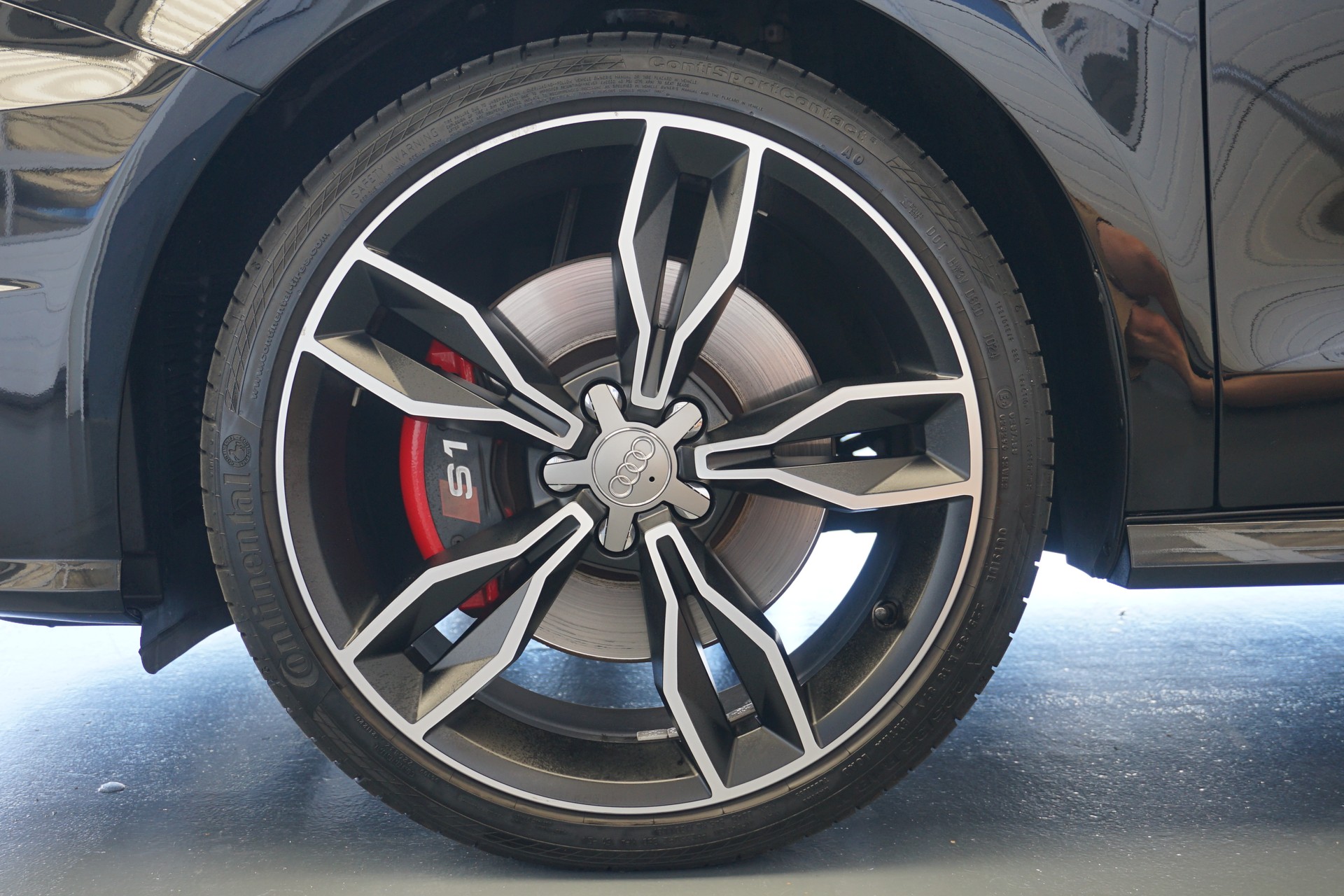 AUDI S1 2.0 TFSI Sport quattro 6-Gang 230PS-image-11