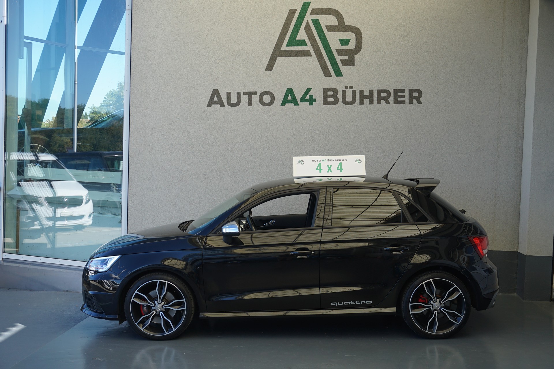 AUDI S1 2.0 TFSI Sport quattro 6-Gang 230PS