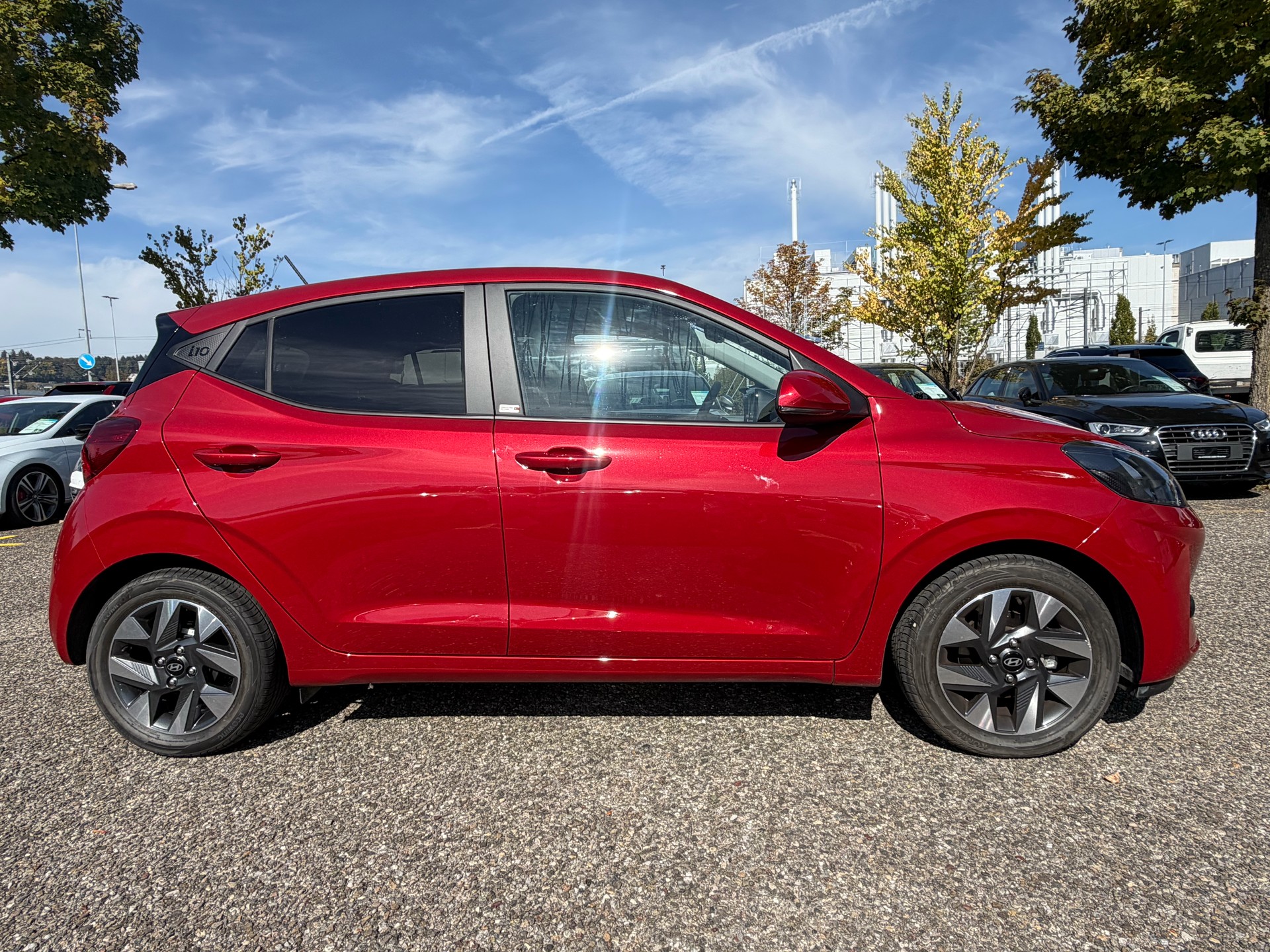 HYUNDAI i10 1.2 Amplia Automat-showroom-element-3